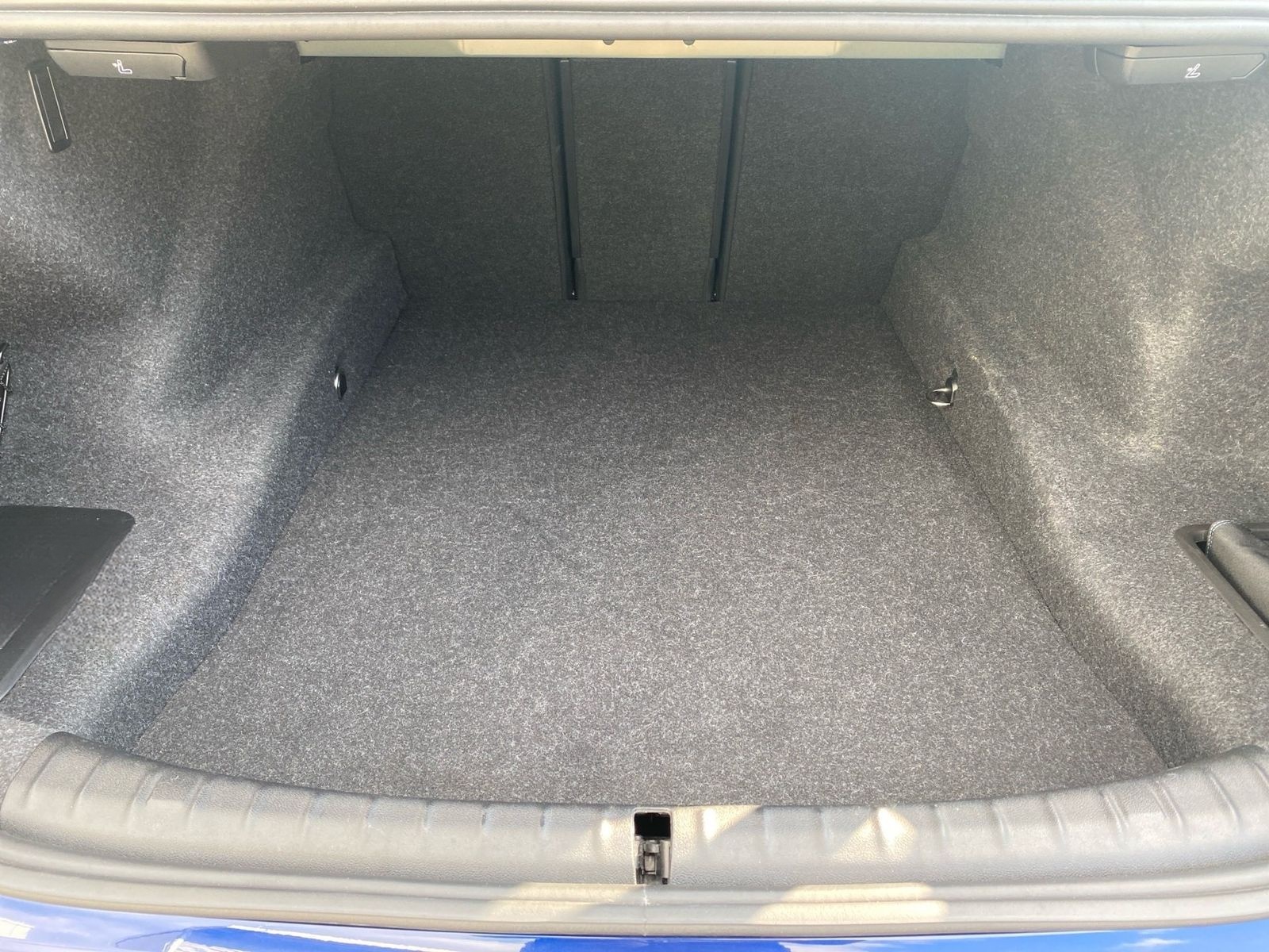 BMW 530d Limousine DAB WLAN GSD Parkassistent AHK foto 12
