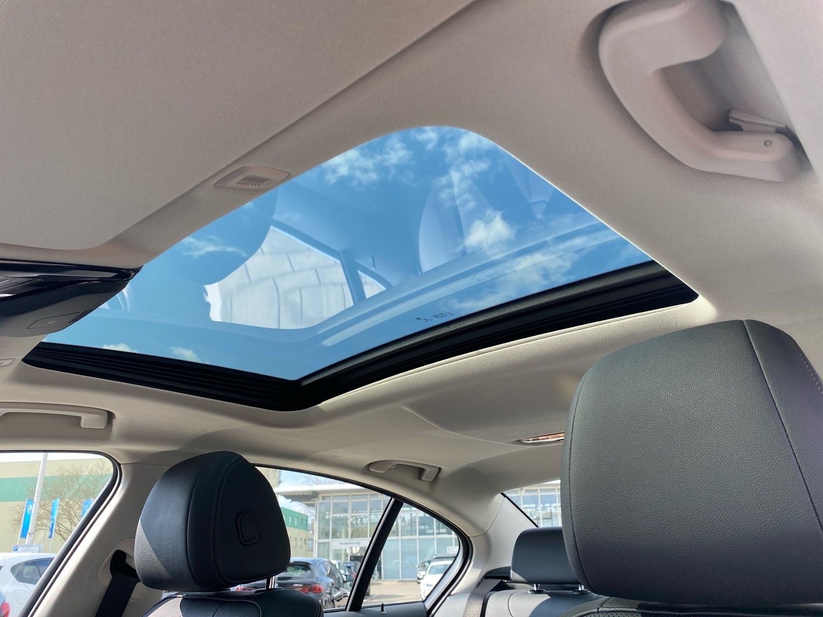 BMW 530d Limousine DAB WLAN GSD Parkassistent AHK foto 15