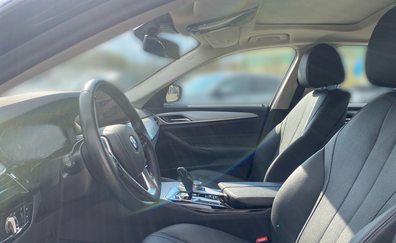 BMW 530d Limousine DAB WLAN GSD Parkassistent AHK foto 7