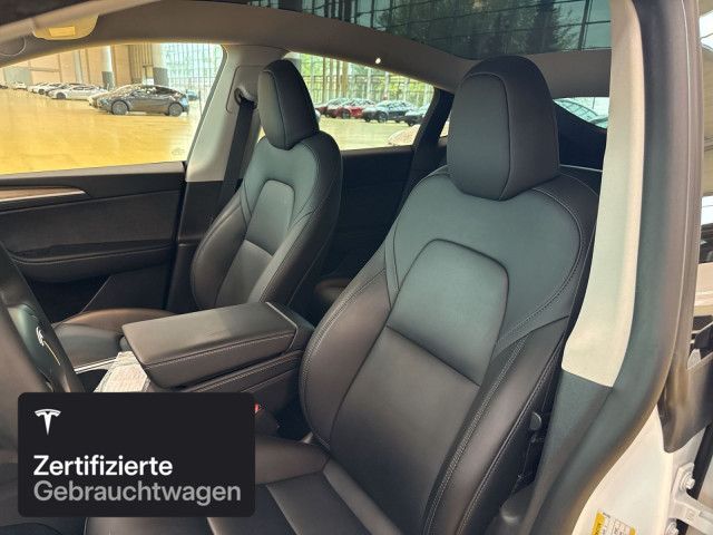 Tesla Model Y Rear-Wheel Drive foto 10