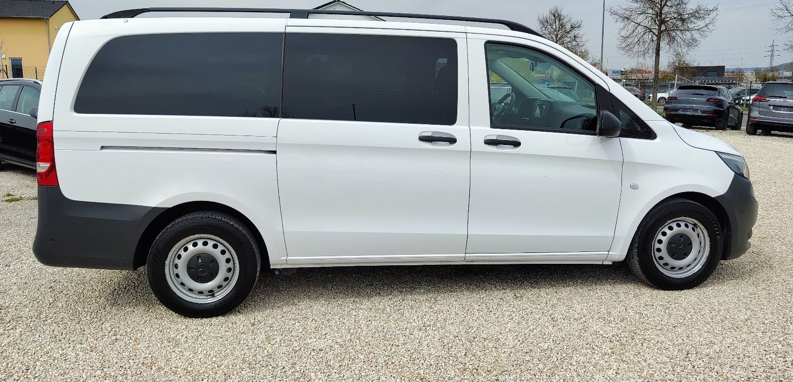 Mercedes-Benz Vito Tourer 110 CDI Pro FWD lang 9.Sitzer Kamera foto 13