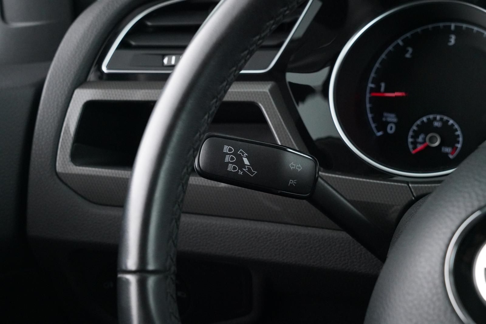 Volkswagen TOURAN IQ DRIVE 1.6TDI 1.HAND+SCHWENKBARE AHKuvm foto 18