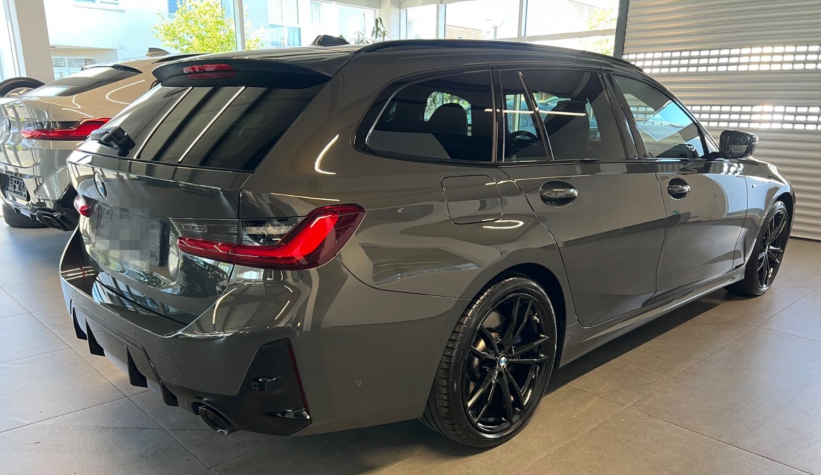 BMW 320 d Touring xDrive M Sport foto 2