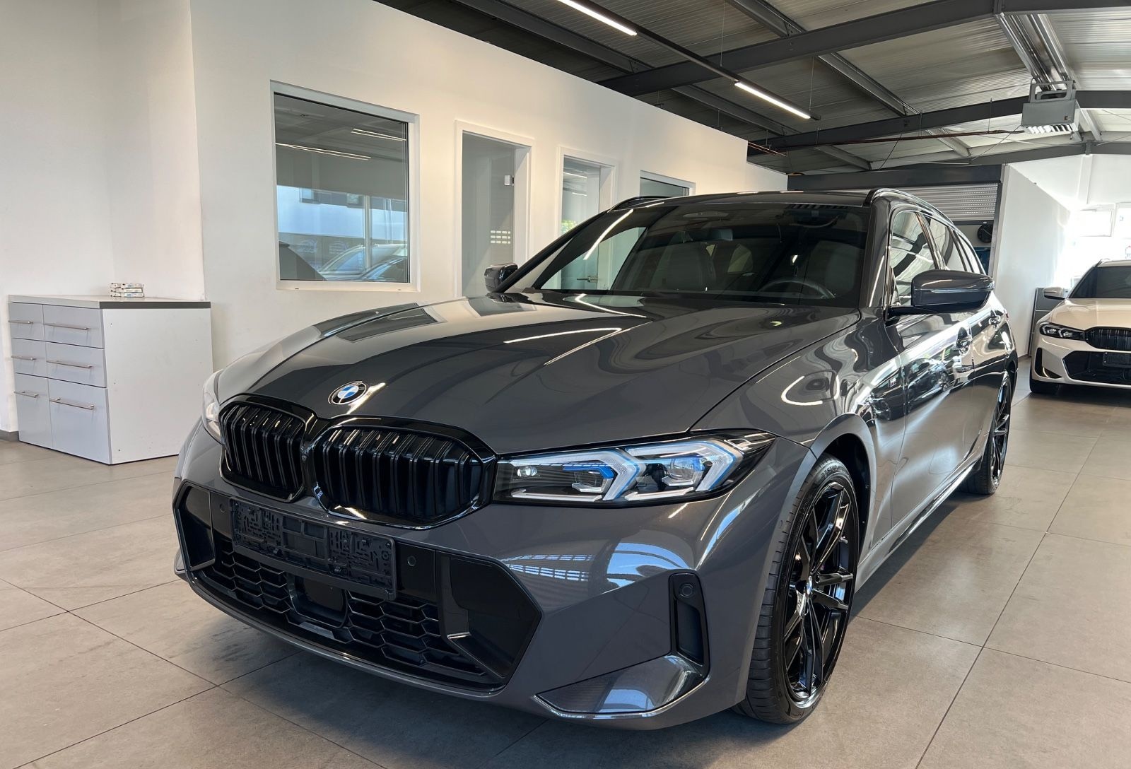 BMW 320 d Touring xDrive M Sport foto 15