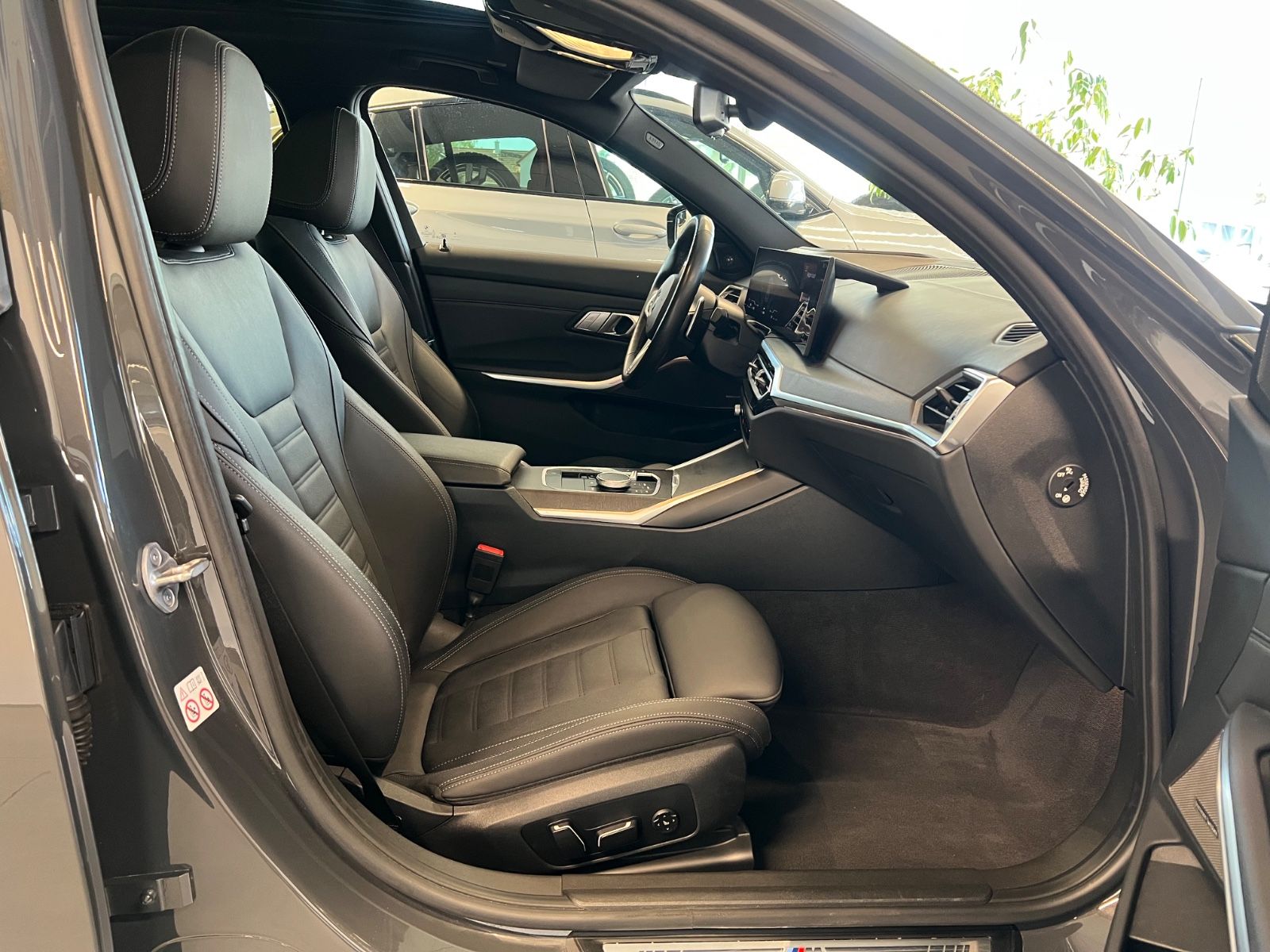 BMW 320 d Touring xDrive M Sport foto 17