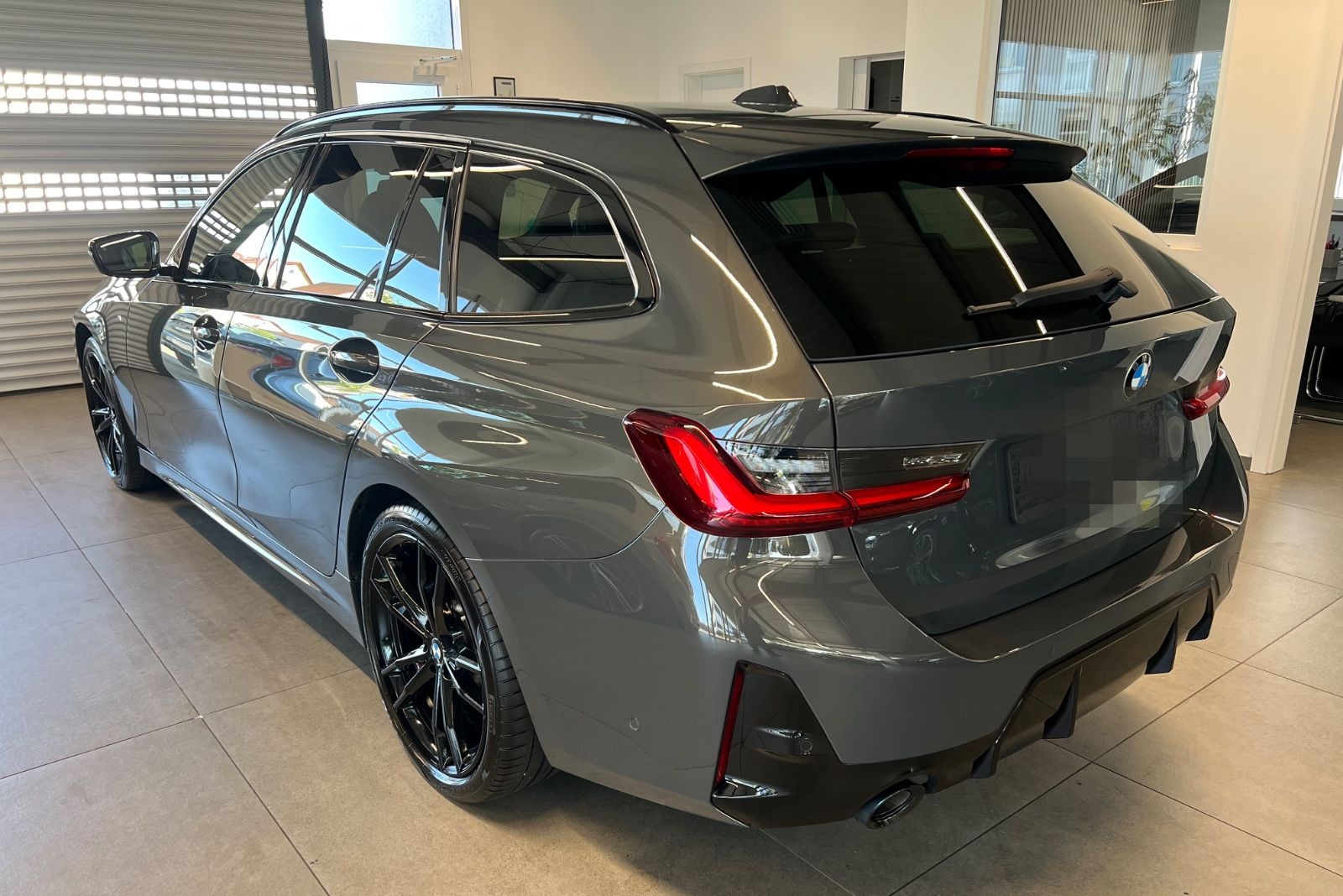 BMW 320 d Touring xDrive M Sport foto 8