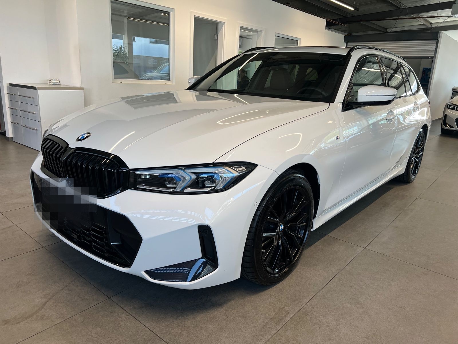 BMW 320 d xDrive M Sport foto 12