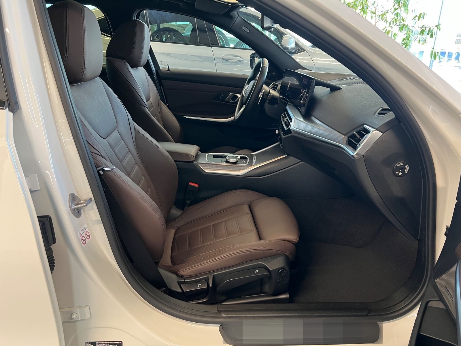 BMW 320 d xDrive M Sport foto 14