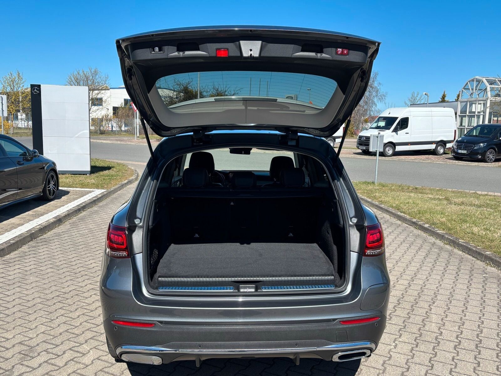 Mercedes-Benz GLC 300 de 4M +AMG+AHK+KeyGo+Distr+CarPlay+RüKa+ foto 11