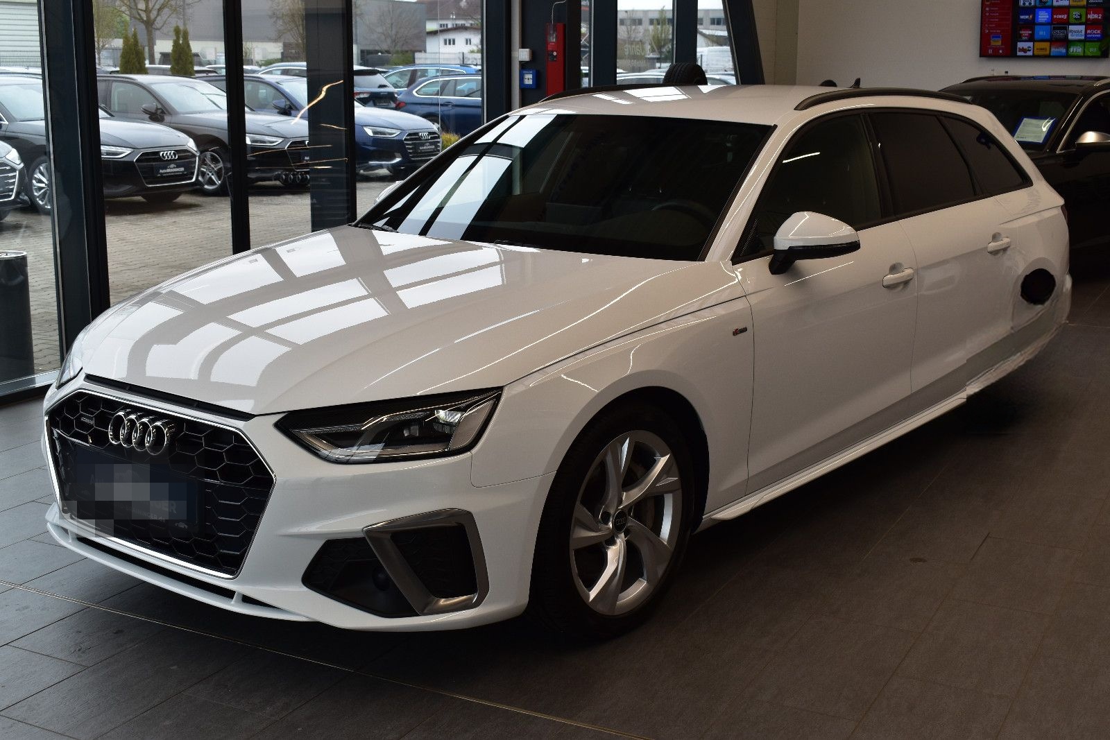 Audi A4 Av 50TDI quattro tiptronic S line LED~ACC~AHK foto 4