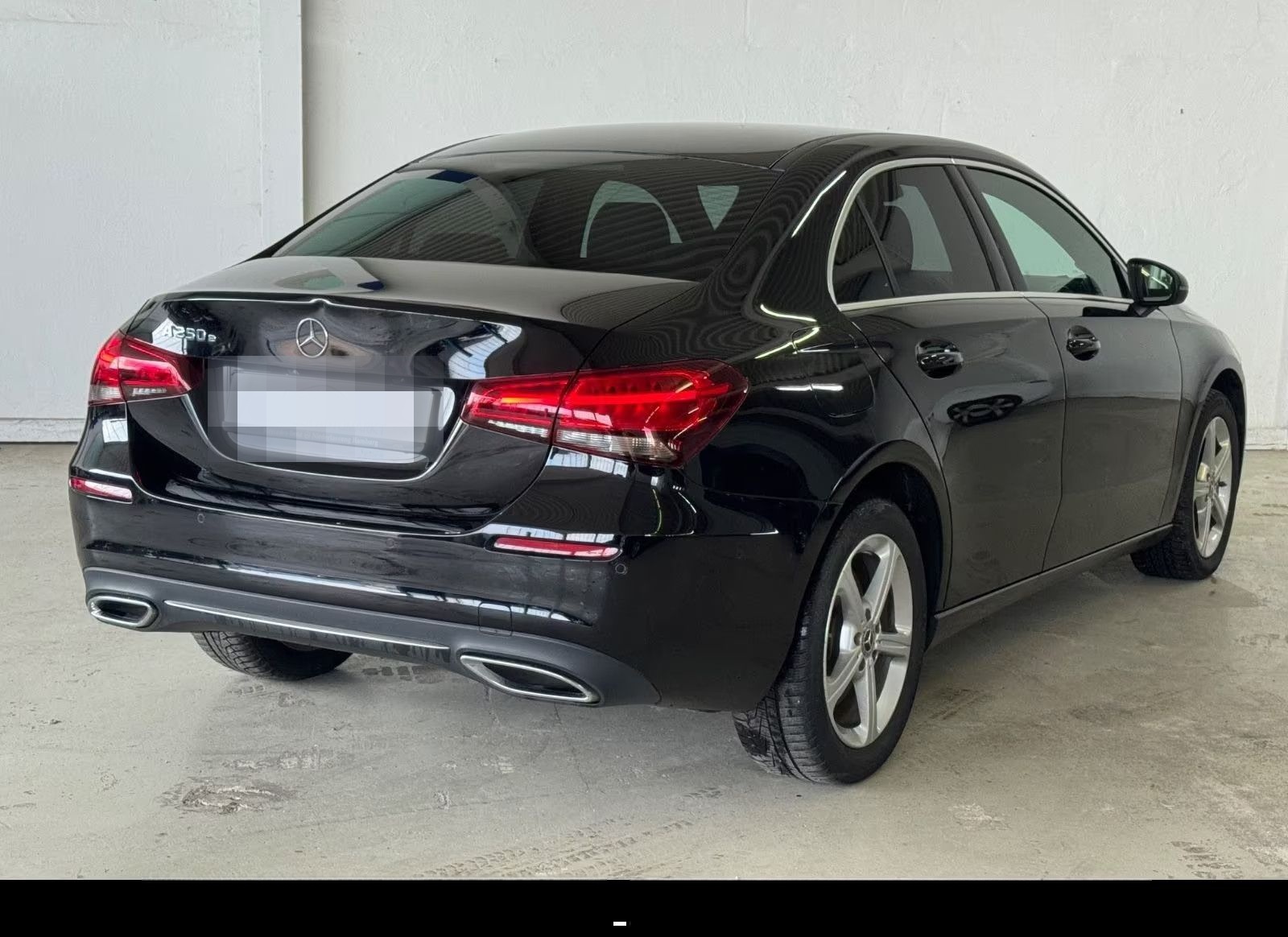 Mercedes-Benz A 250e Limousine AMBIENTE Leder Shz Tempomat foto 2