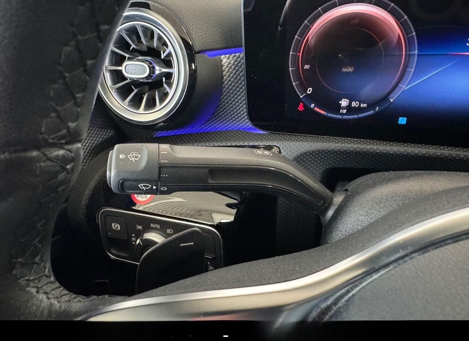 Mercedes-Benz A 250e Limousine AMBIENTE Leder Shz Tempomat foto 17