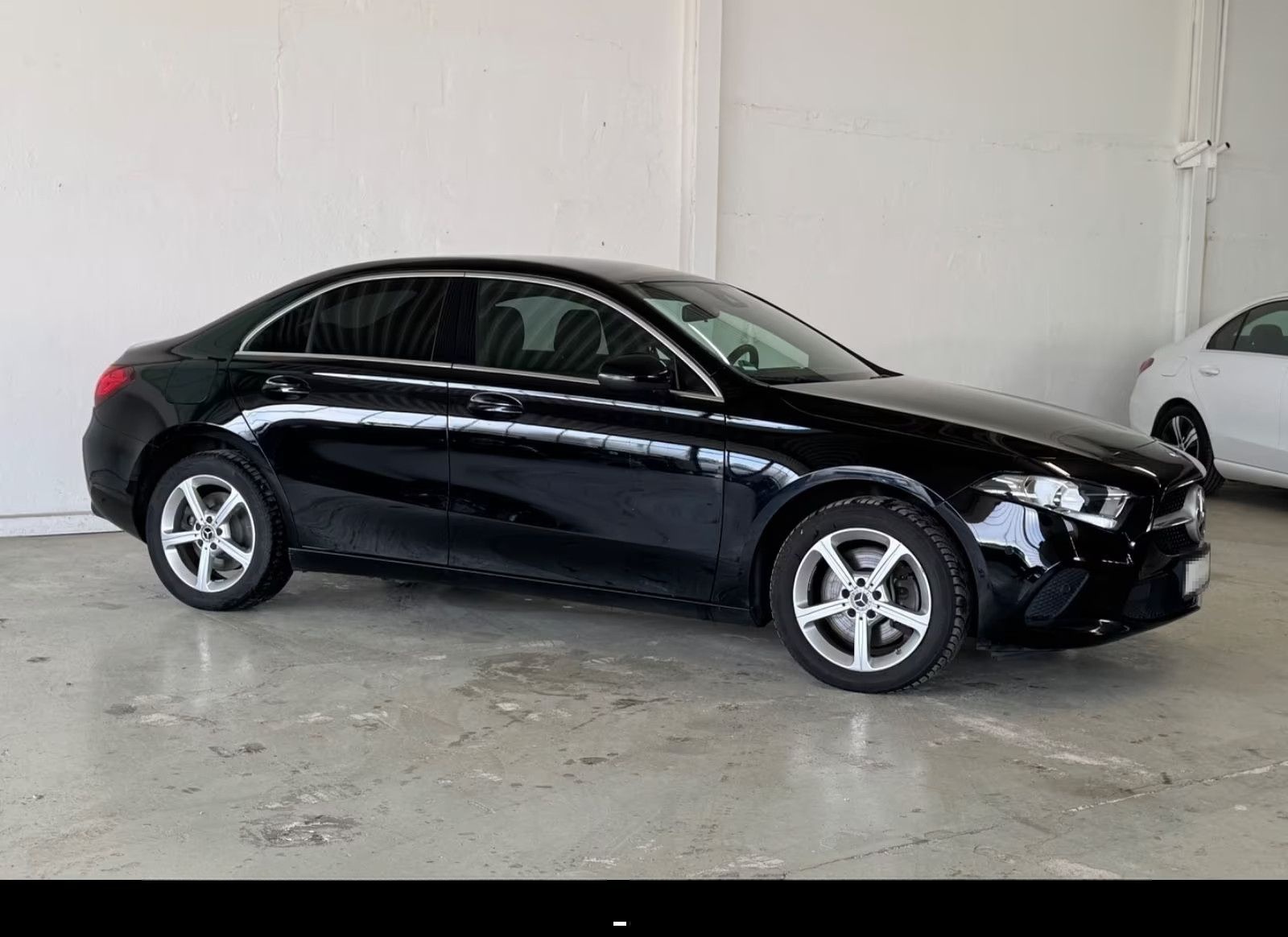 Mercedes-Benz A 250e Limousine AMBIENTE Leder Shz Tempomat foto 3