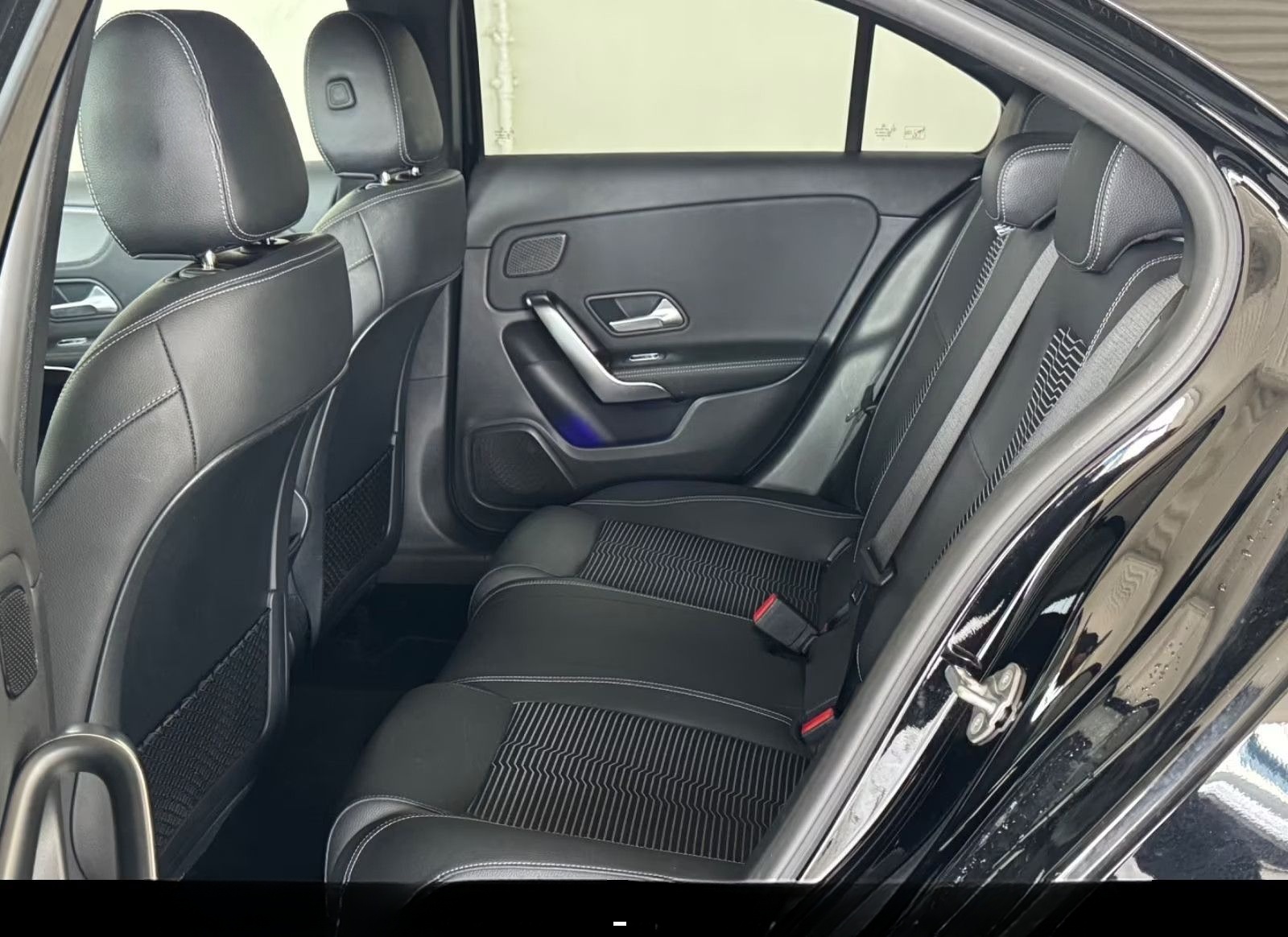 Mercedes-Benz A 250e Limousine AMBIENTE Leder Shz Tempomat foto 8