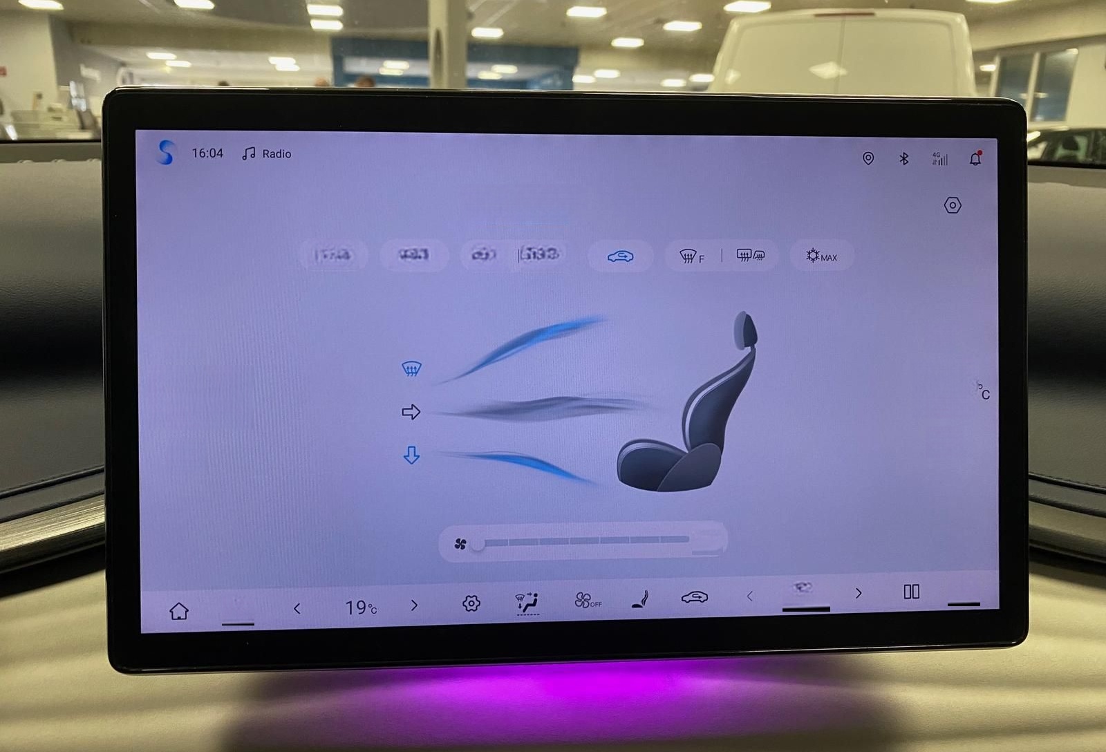 BYD ATTO 3 Android Auto+APP+NAVI+PDC+SITZ-HEIZ+ALU+M foto 22