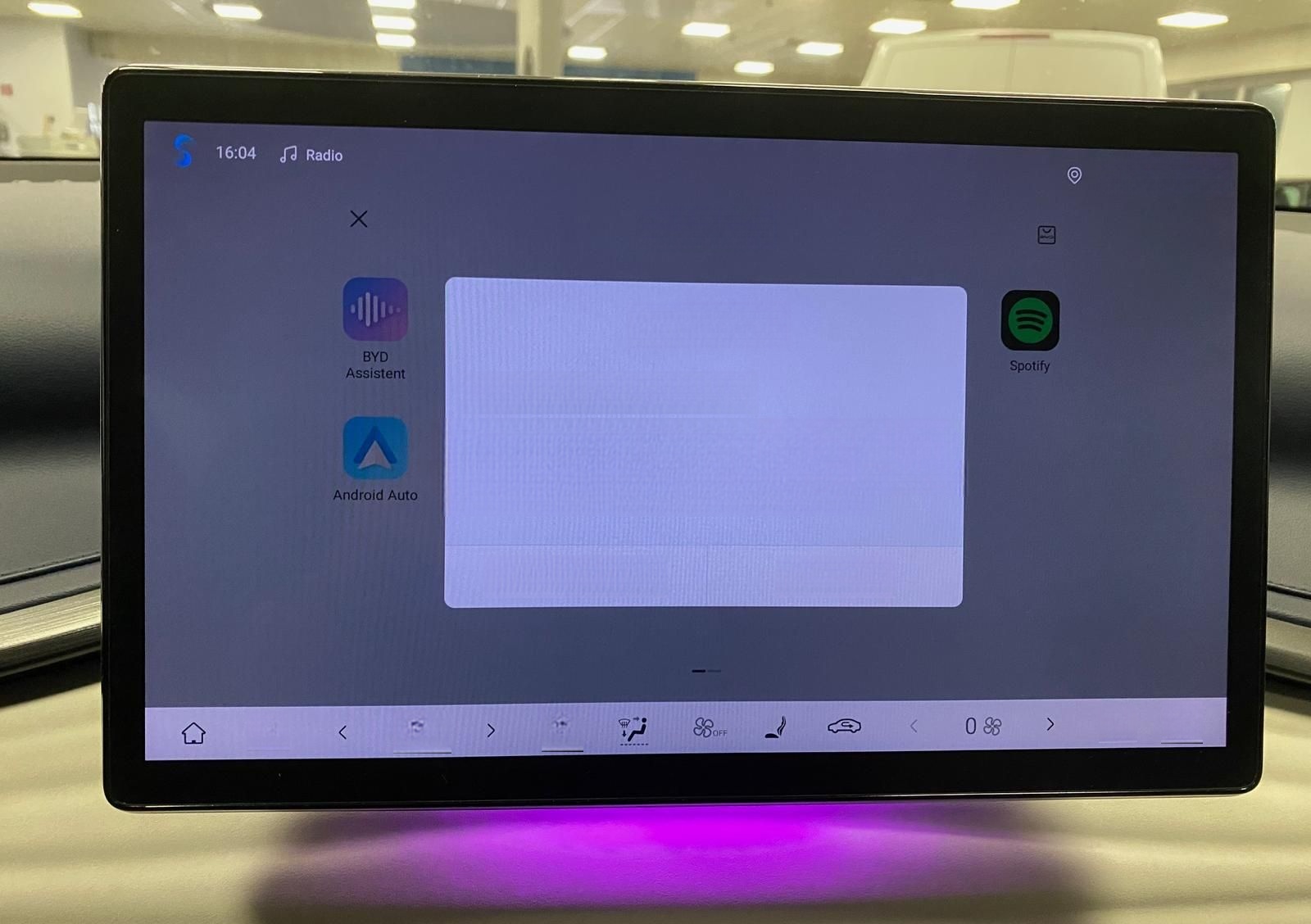 BYD ATTO 3 Android Auto+APP+NAVI+PDC+SITZ-HEIZ+ALU+M foto 23