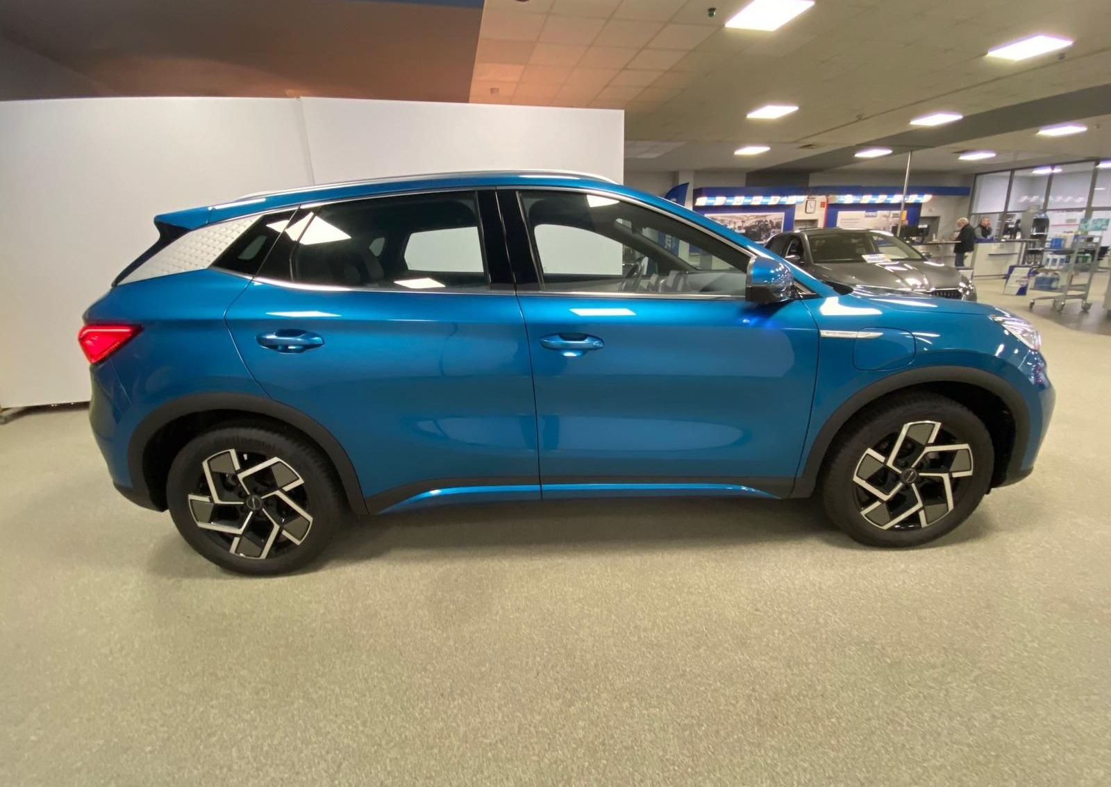 BYD ATTO 3 Android Auto+APP+NAVI+PDC+SITZ-HEIZ+ALU+M foto 4