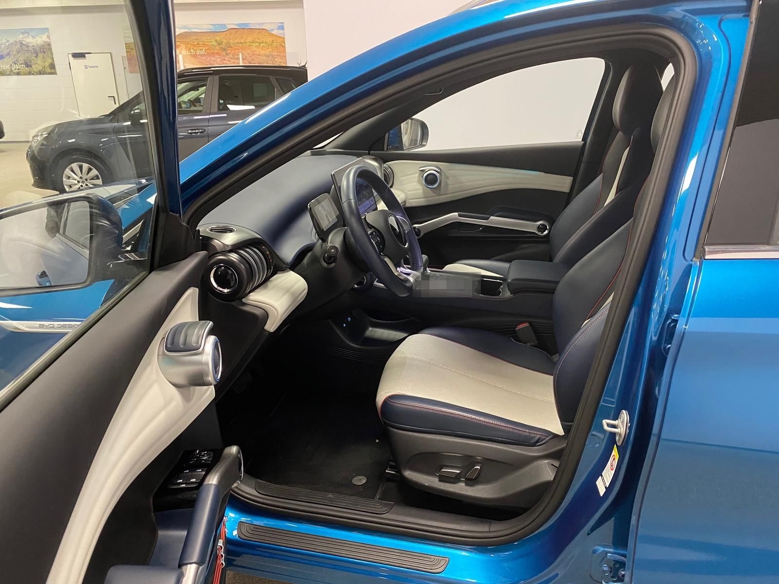 BYD ATTO 3 Android Auto+APP+NAVI+PDC+SITZ-HEIZ+ALU+M foto 8