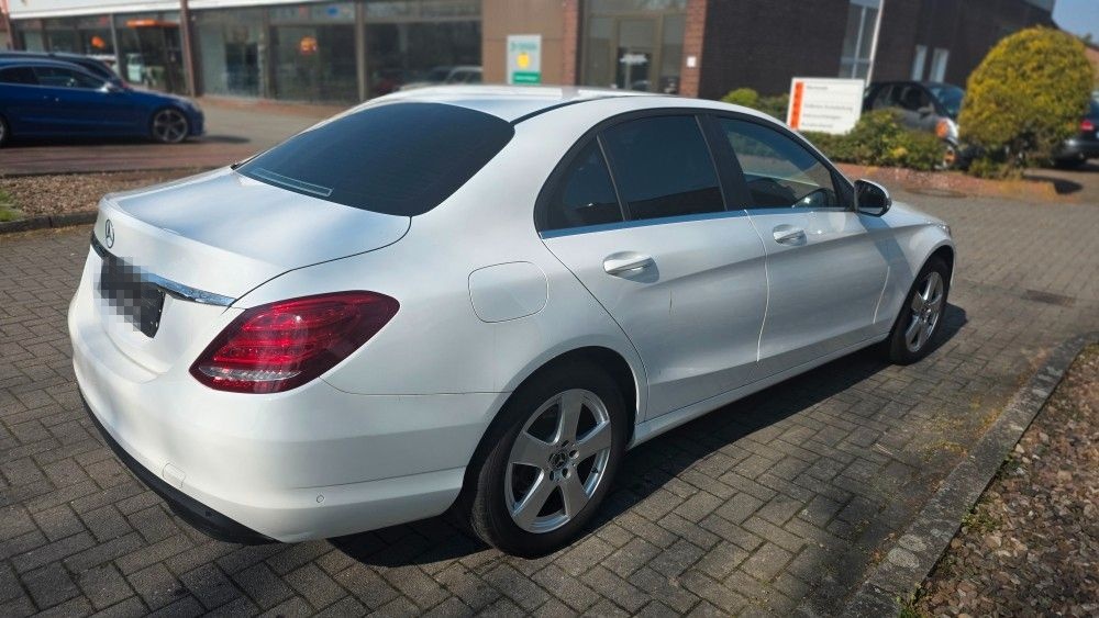 Mercedes-Benz C 200 CGI Limousine Sedan Leder Klima foto 7