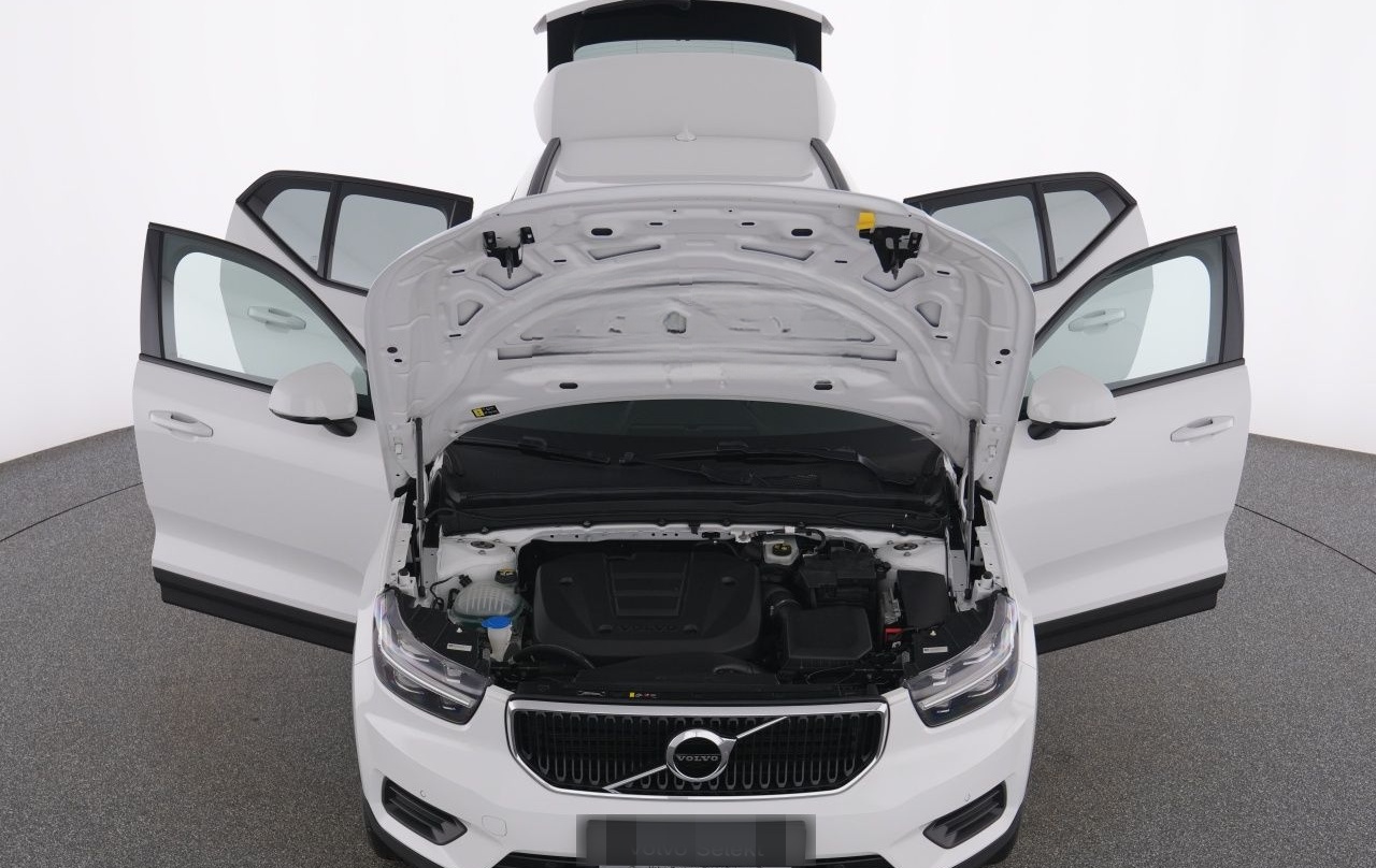 Volvo XC40 T2 Momentum Core NAVI+DAB+LED+LM17+ON CALL foto 13