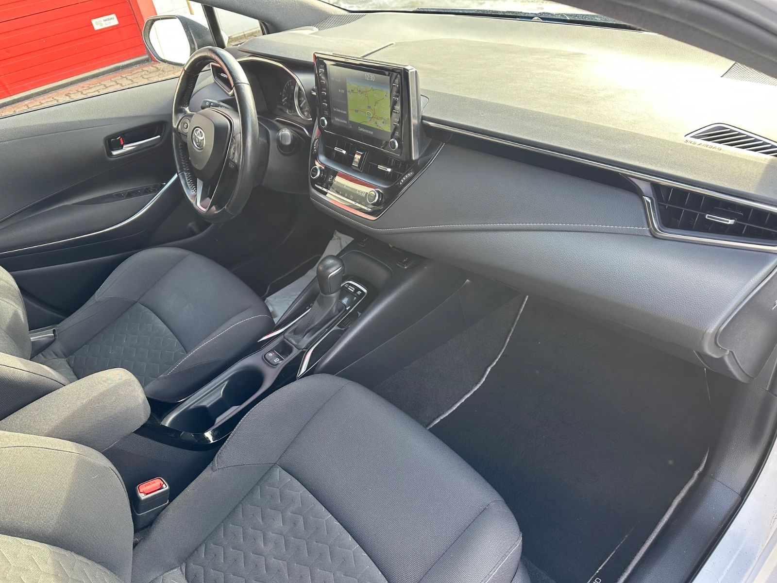 Toyota Corolla Hybrid Business Edition/NAVI/SHZ/TEM/KAM foto 13