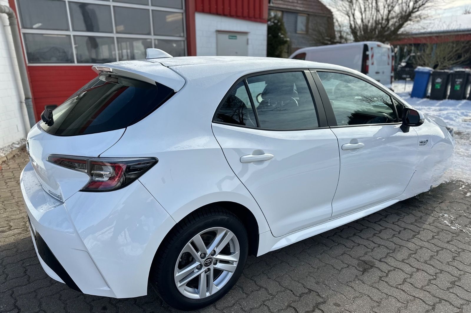 Toyota Corolla Hybrid Business Edition/NAVI/SHZ/TEM/KAM foto 5