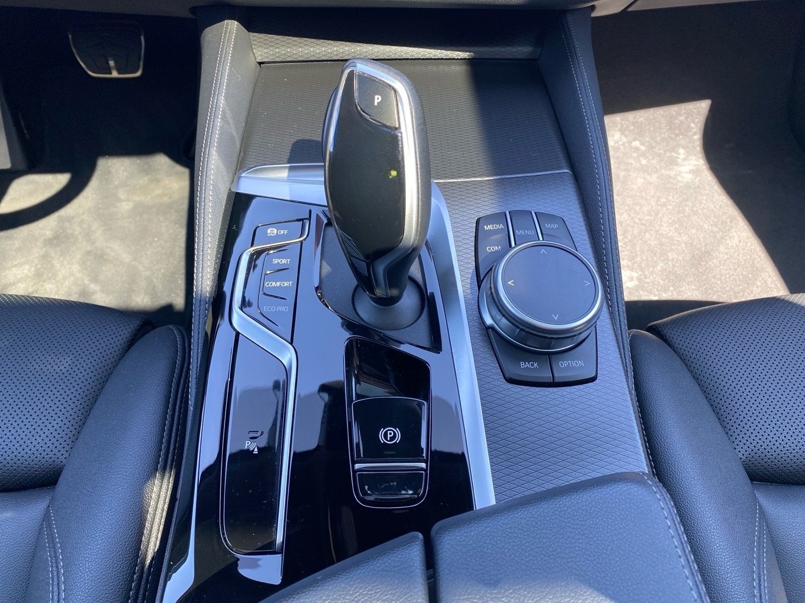 BMW 530d xDrive Touring M Sport Pano LC Prof. ACC ST foto 14