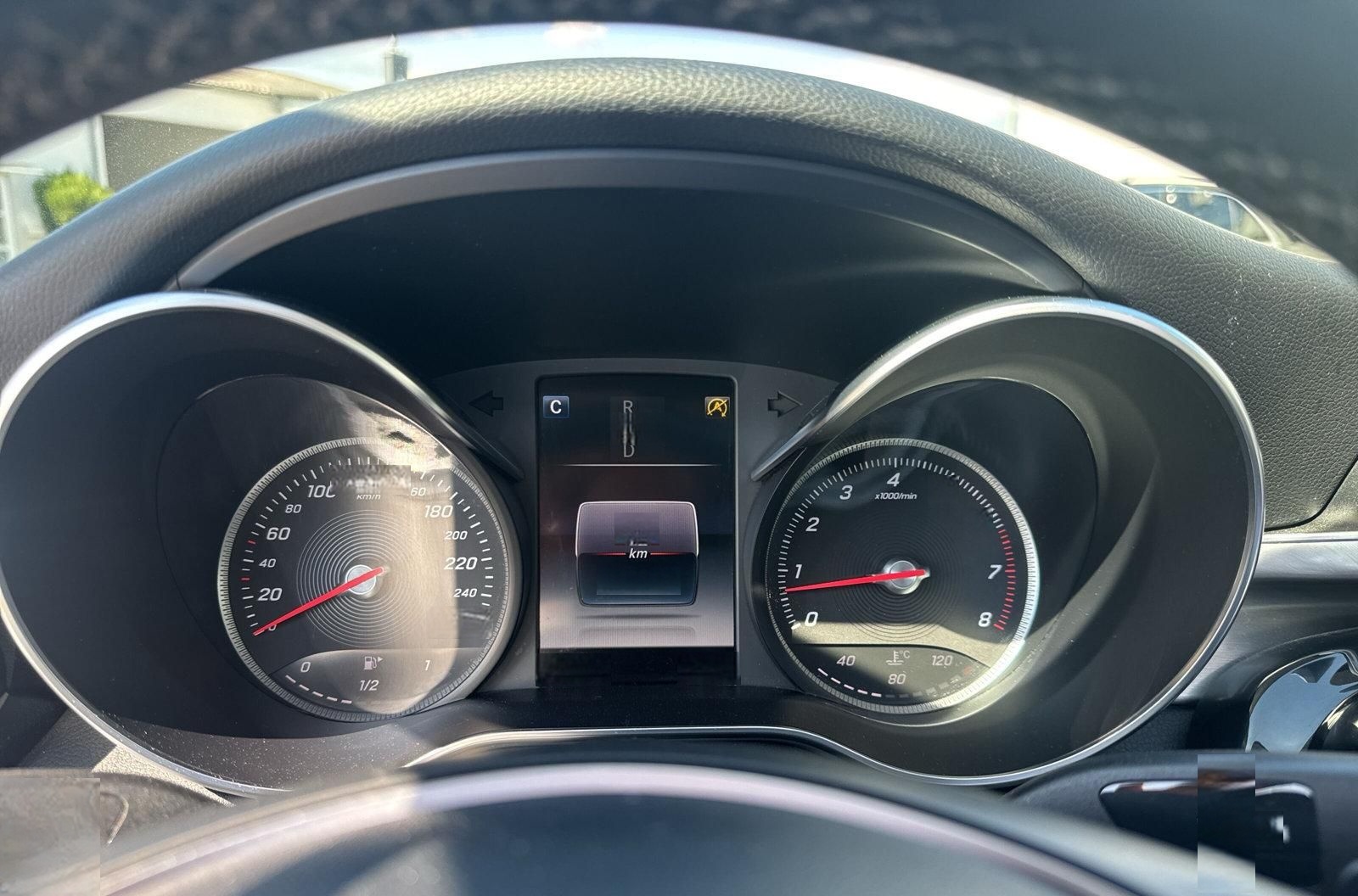 Mercedes-Benz C 250 T CGI Avantgarde PANO LED Park-Paket foto 8