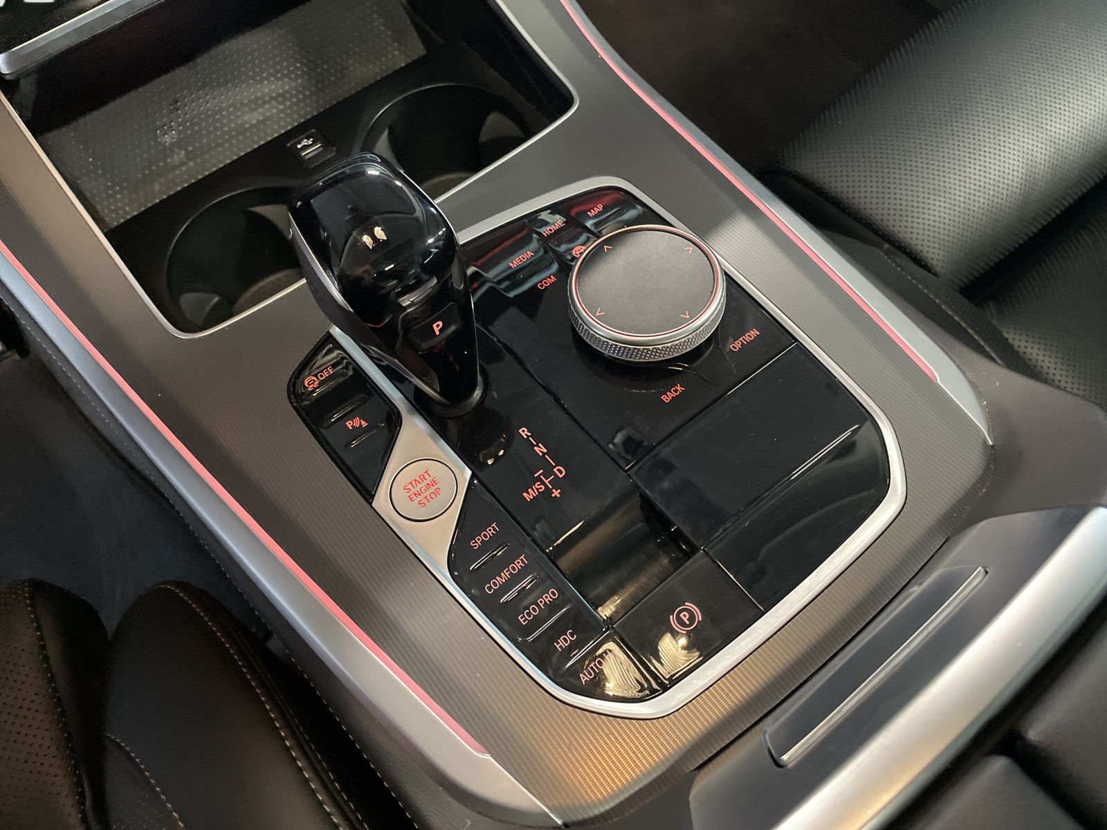 BMW X5 xDrive30d AHK LiveCockpitProf Kamera HiFi foto 14