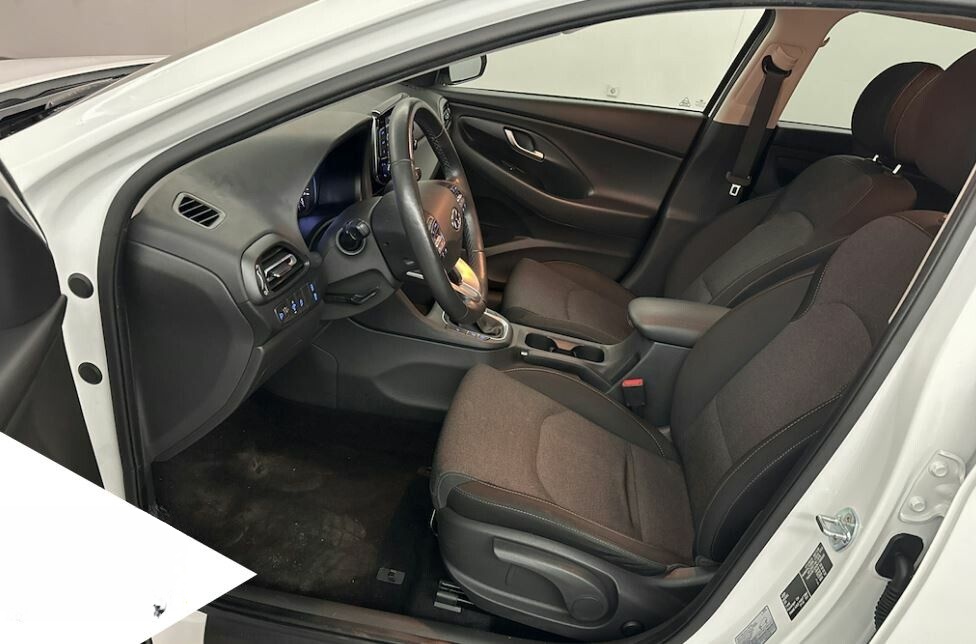 Hyundai i30 1.5 T-GDI Edition 30|NAVI+SHZ+CARPLAY+KLIMA foto 8