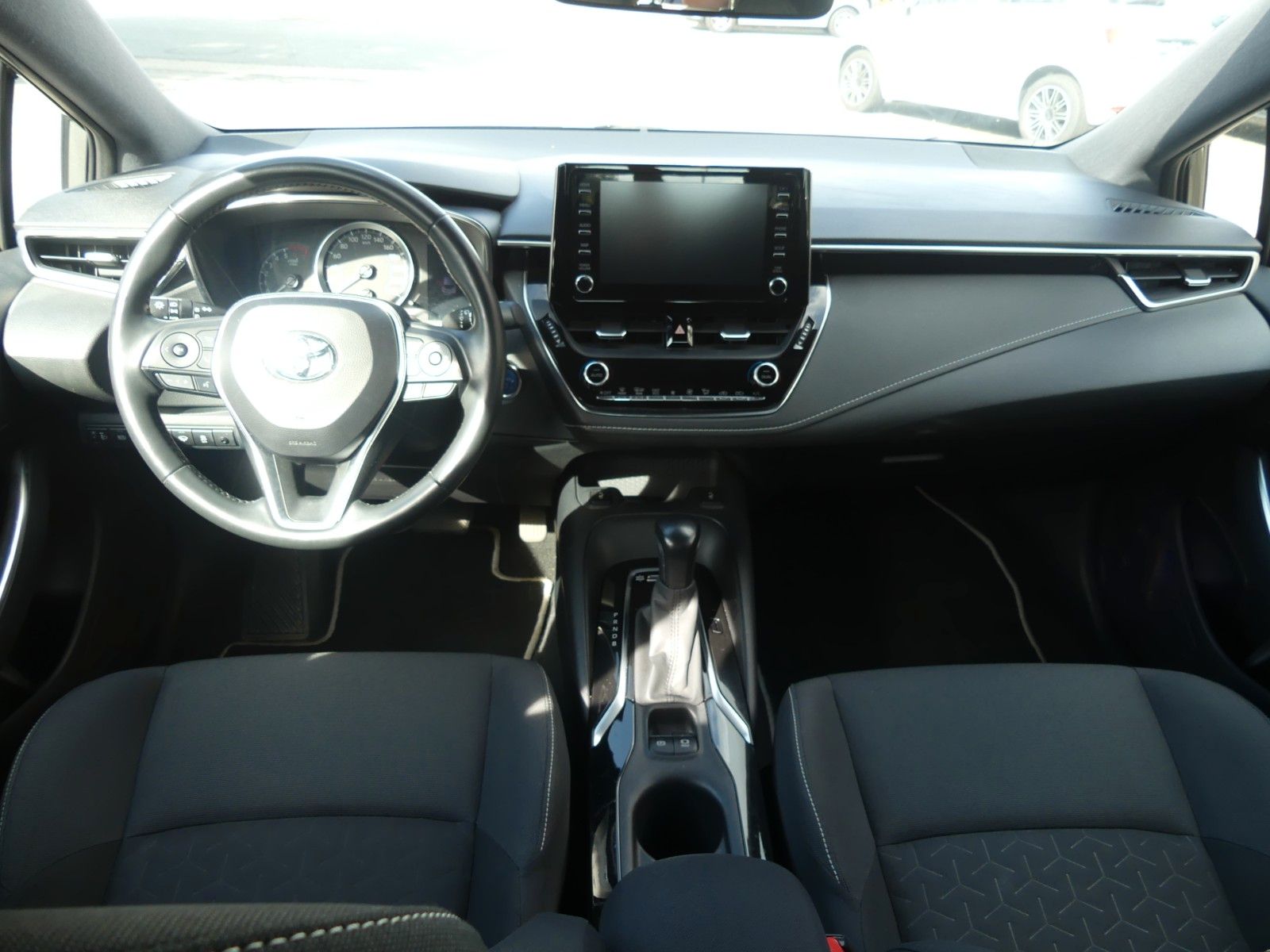 Toyota Corolla 1.8 HYBRID  ACTIVE Automatik foto 11
