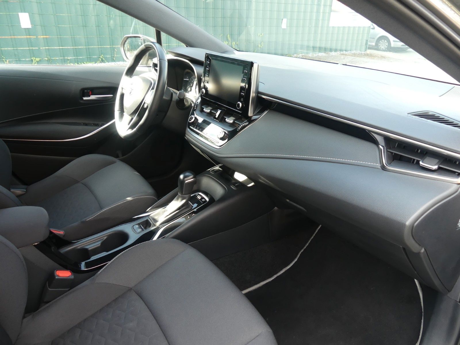 Toyota Corolla 1.8 HYBRID  ACTIVE Automatik foto 16