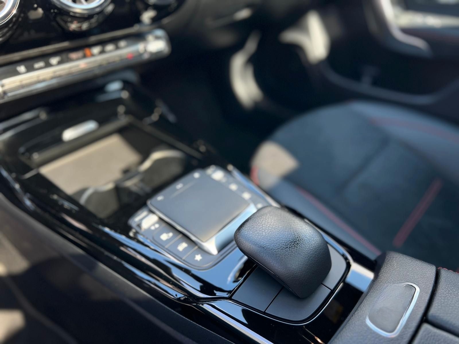 Mercedes-Benz CLA 35 AMG 4Matic Pano RFK SHZ MBEAM 19LM NightP foto 20