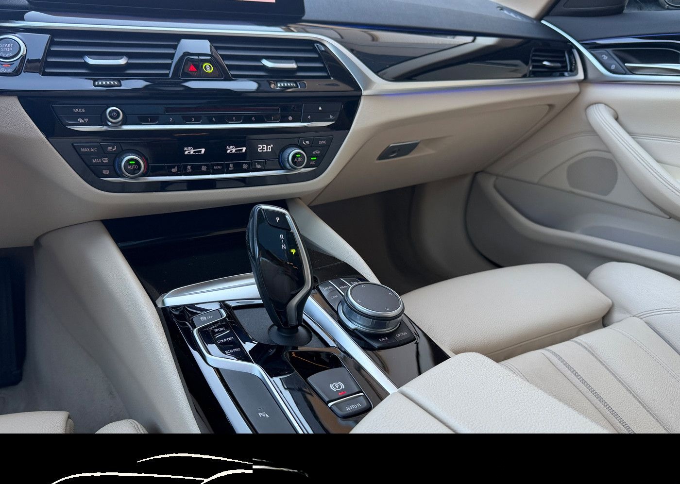 BMW 530d Lim. Sport Line LED HEADUP G-DACH Kamera foto 12