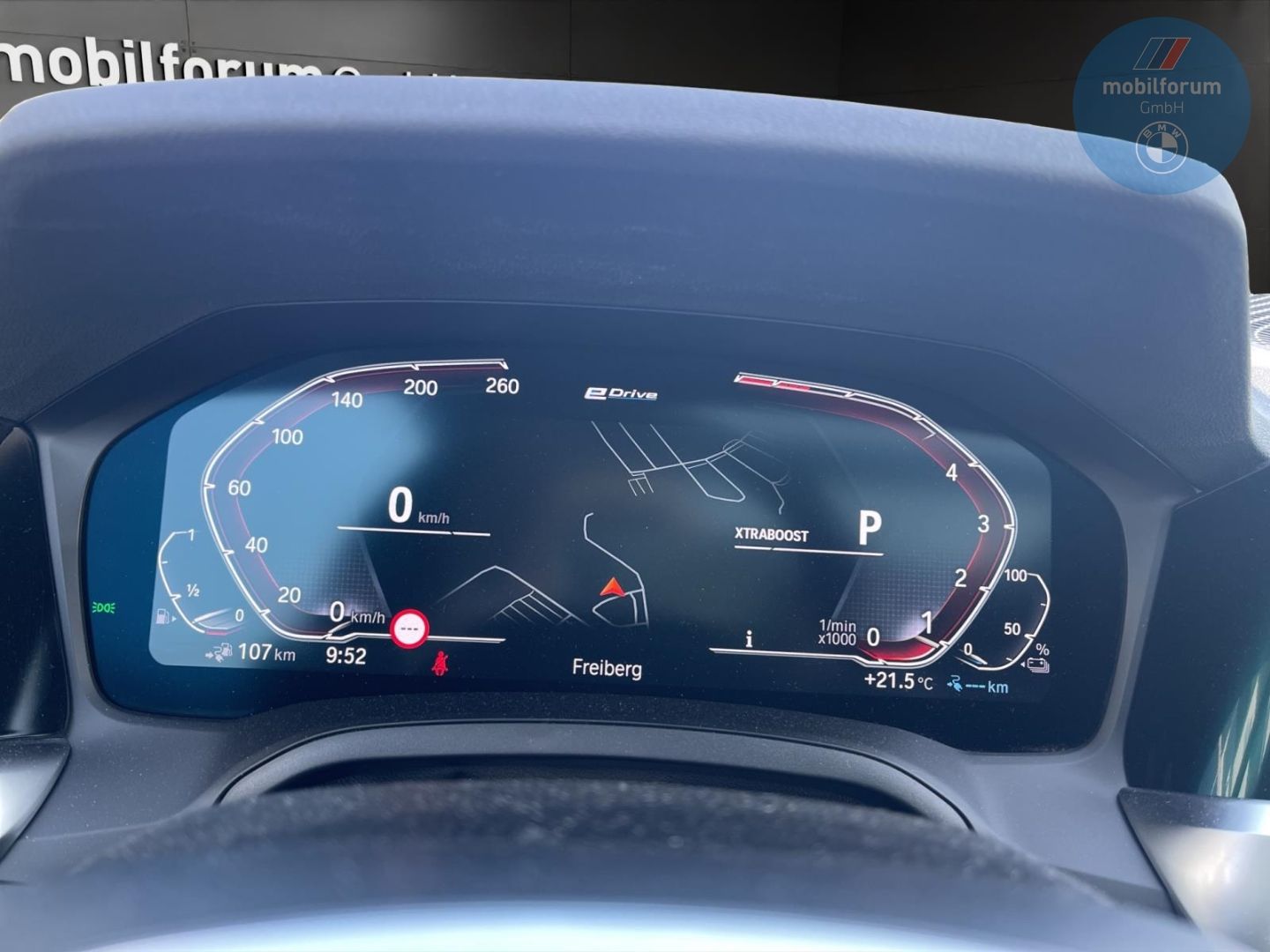 BMW 330 e xDrive M-Sport Panorama 360Kamera LenkradH foto 8