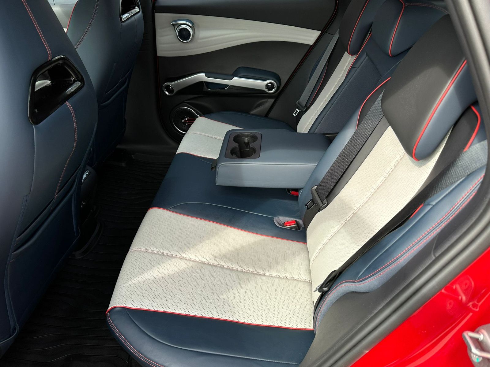 BYD ATTO 3 Atto 3 150 kW Design SOH 96,8 foto 23