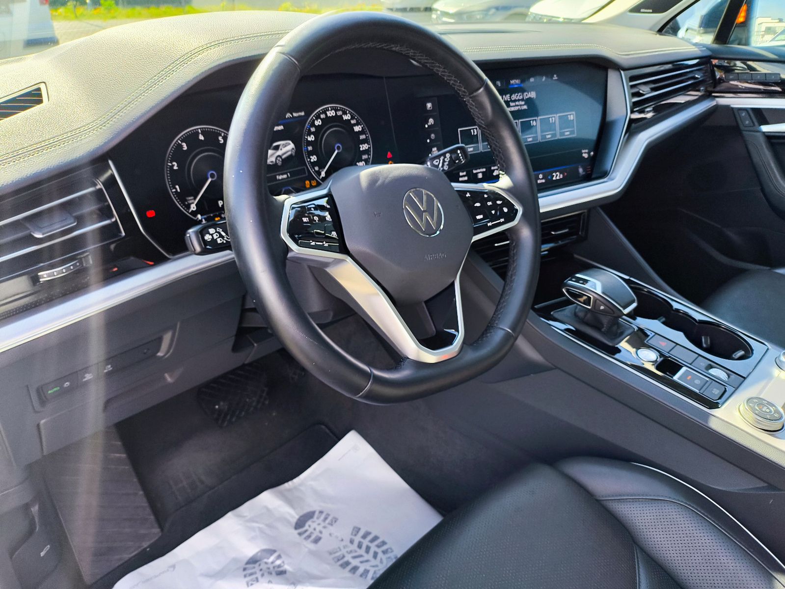 Volkswagen Touareg Elegance 4Motion,1 HD,LEDER,AHK,NAVI foto 12