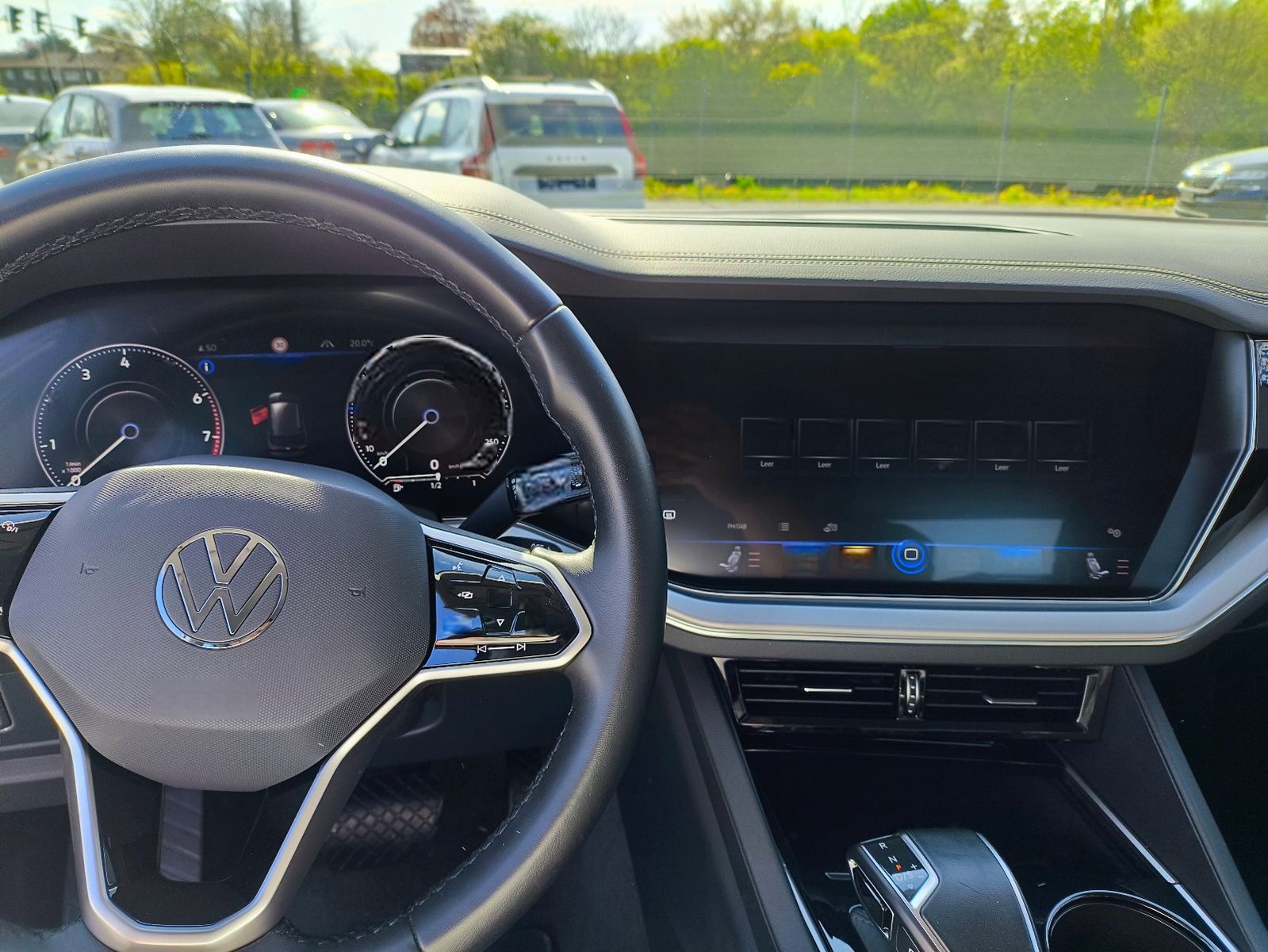 Volkswagen Touareg Elegance 4Motion,1 HD,LEDER,AHK,NAVI foto 13