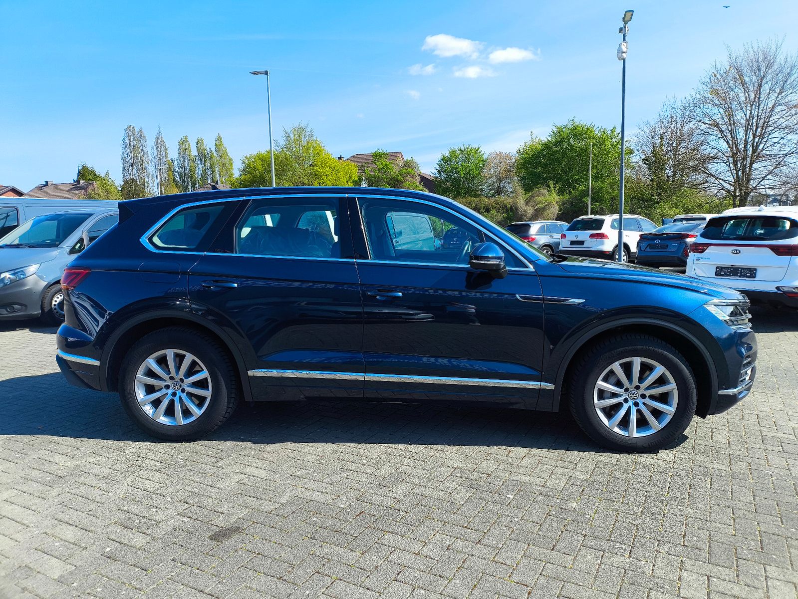 Volkswagen Touareg Elegance 4Motion,1 HD,LEDER,AHK,NAVI foto 4