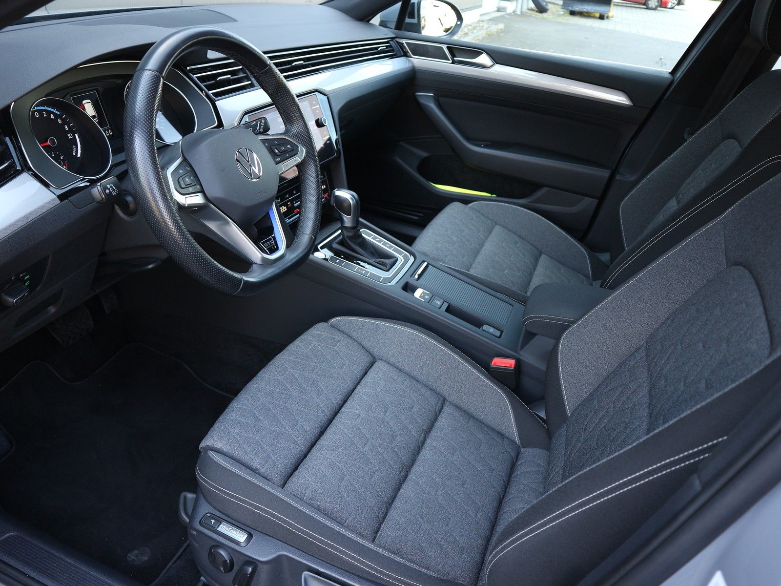 Volkswagen Passat Variant GTE/MATRIX/AHK/IQDRIVE/El.KLAPPE foto 7