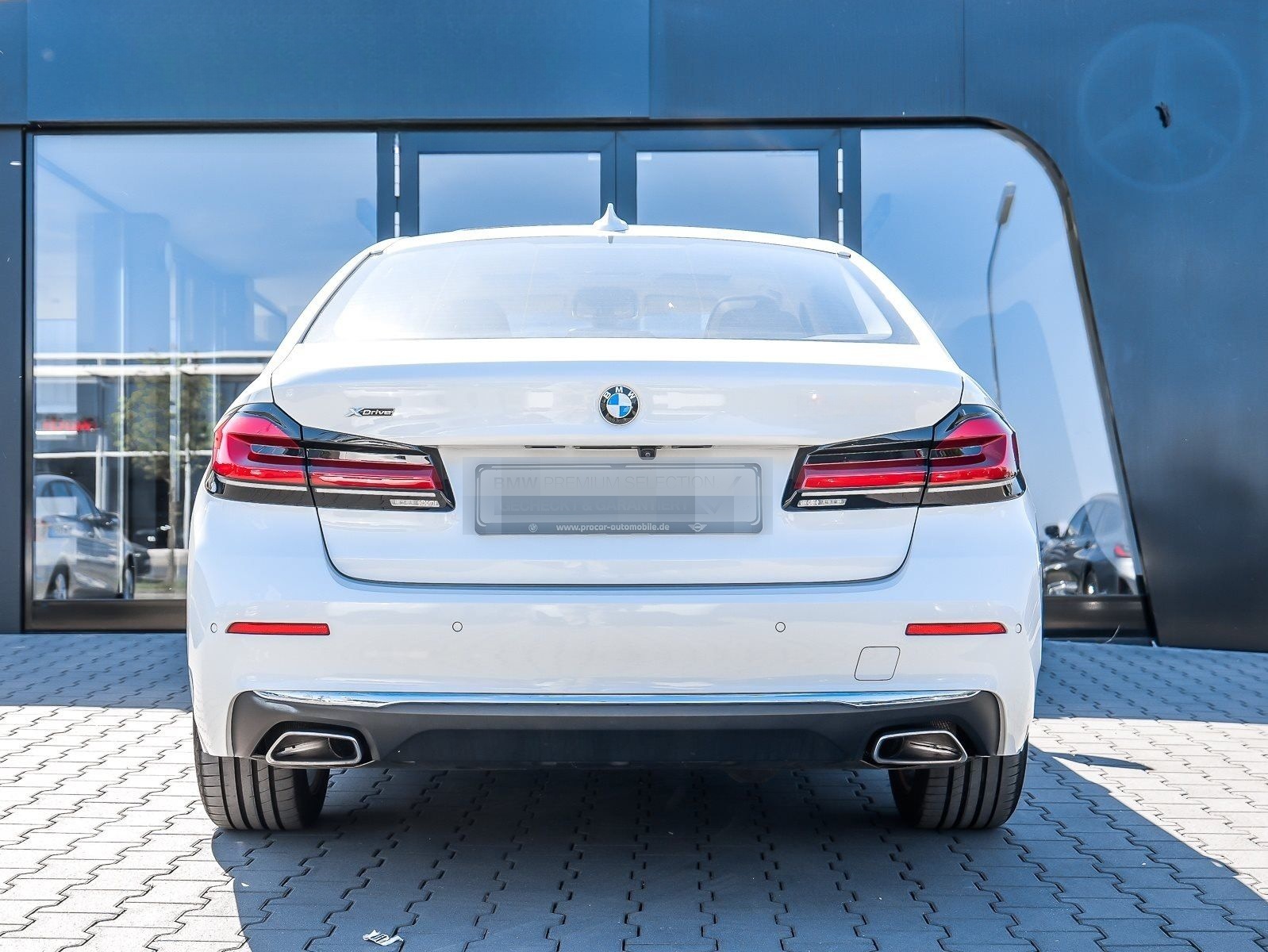 BMW 530d xDrive Limousine foto 11