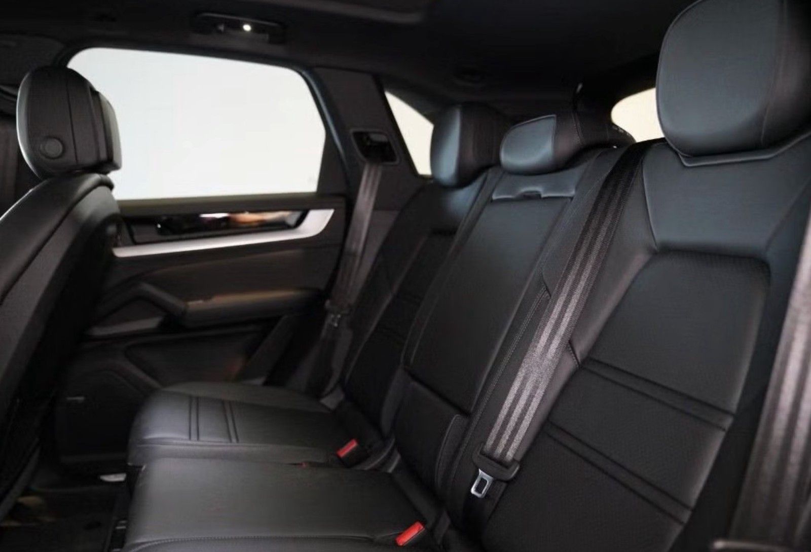 Porsche Cayenne E-Hybrid foto 10