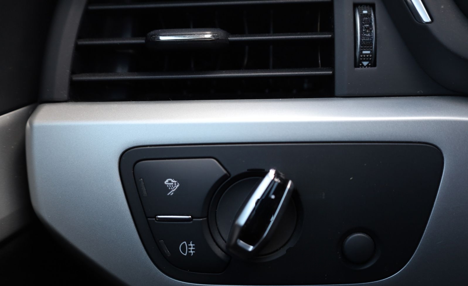 Audi A4 Avant 2.0 TDI*CAM*Vollleder*Fernlichtass*AHK foto 17