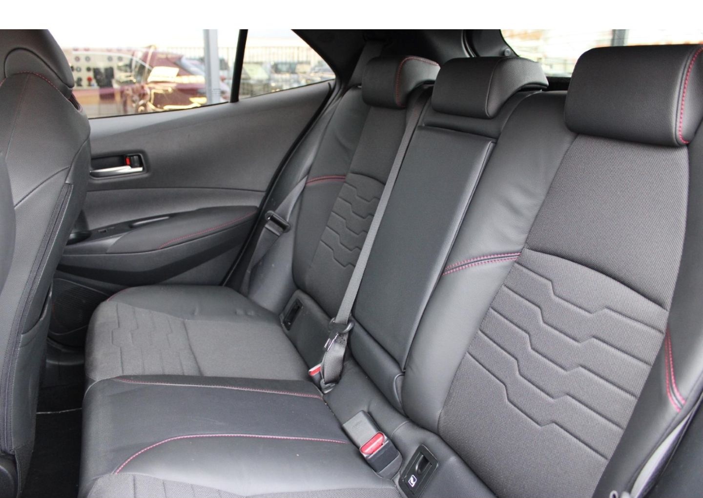 Toyota Corolla HYBRID+LOUNGE+KAMERA+CARPLAY foto 10