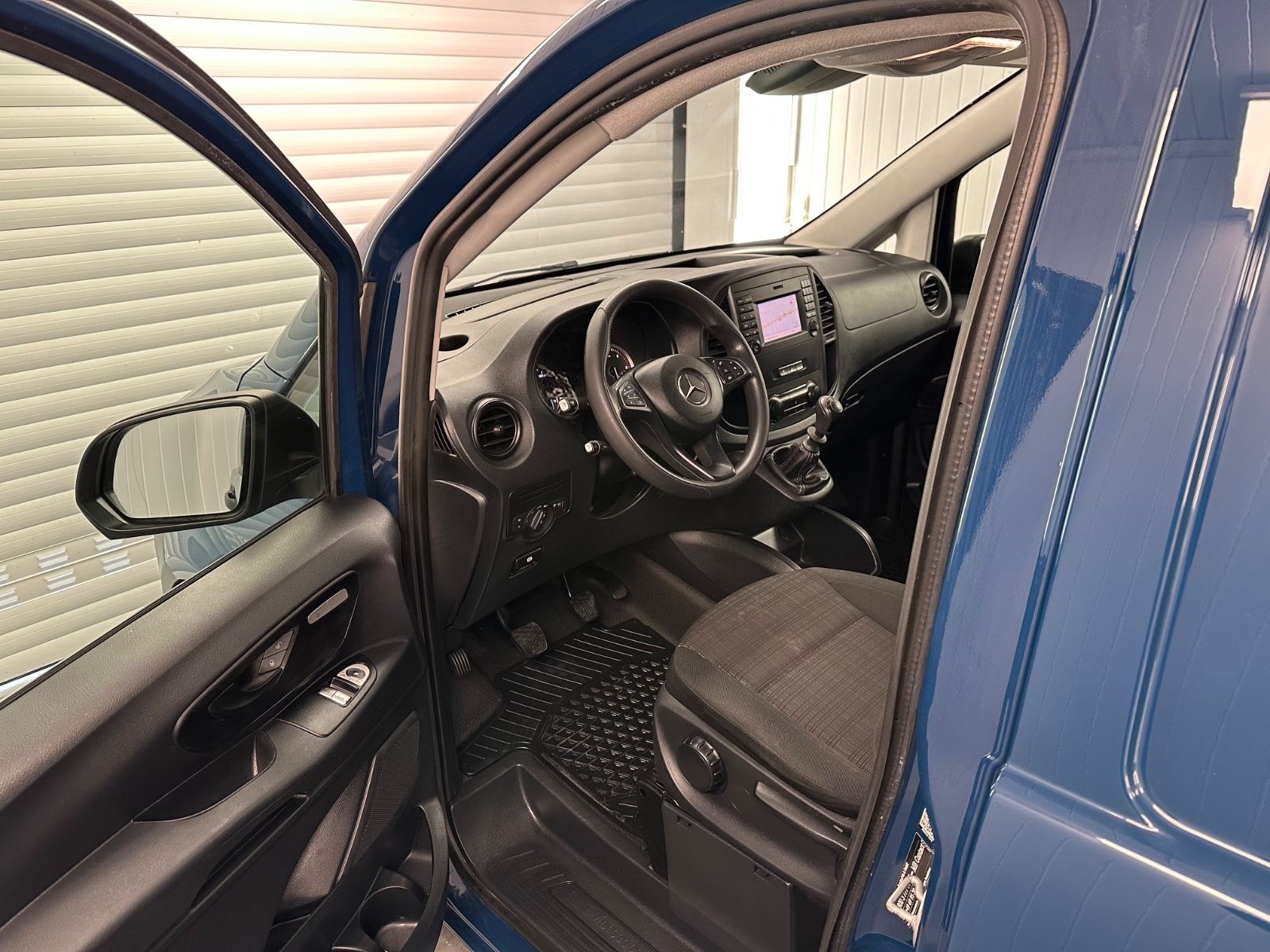 Mercedes-Benz Vito Kasten 114 CDi  RWD EXTRALANG Regalsystem foto 17