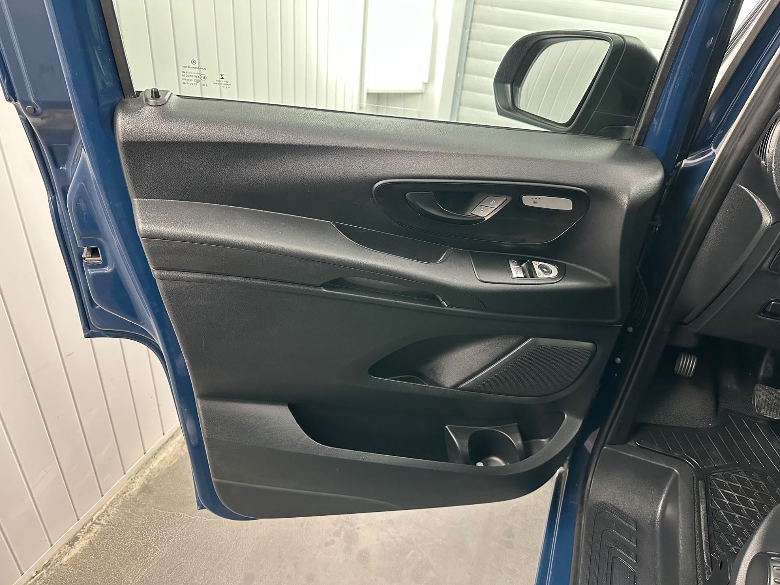 Mercedes-Benz Vito Kasten 114 CDi  RWD EXTRALANG Regalsystem foto 21