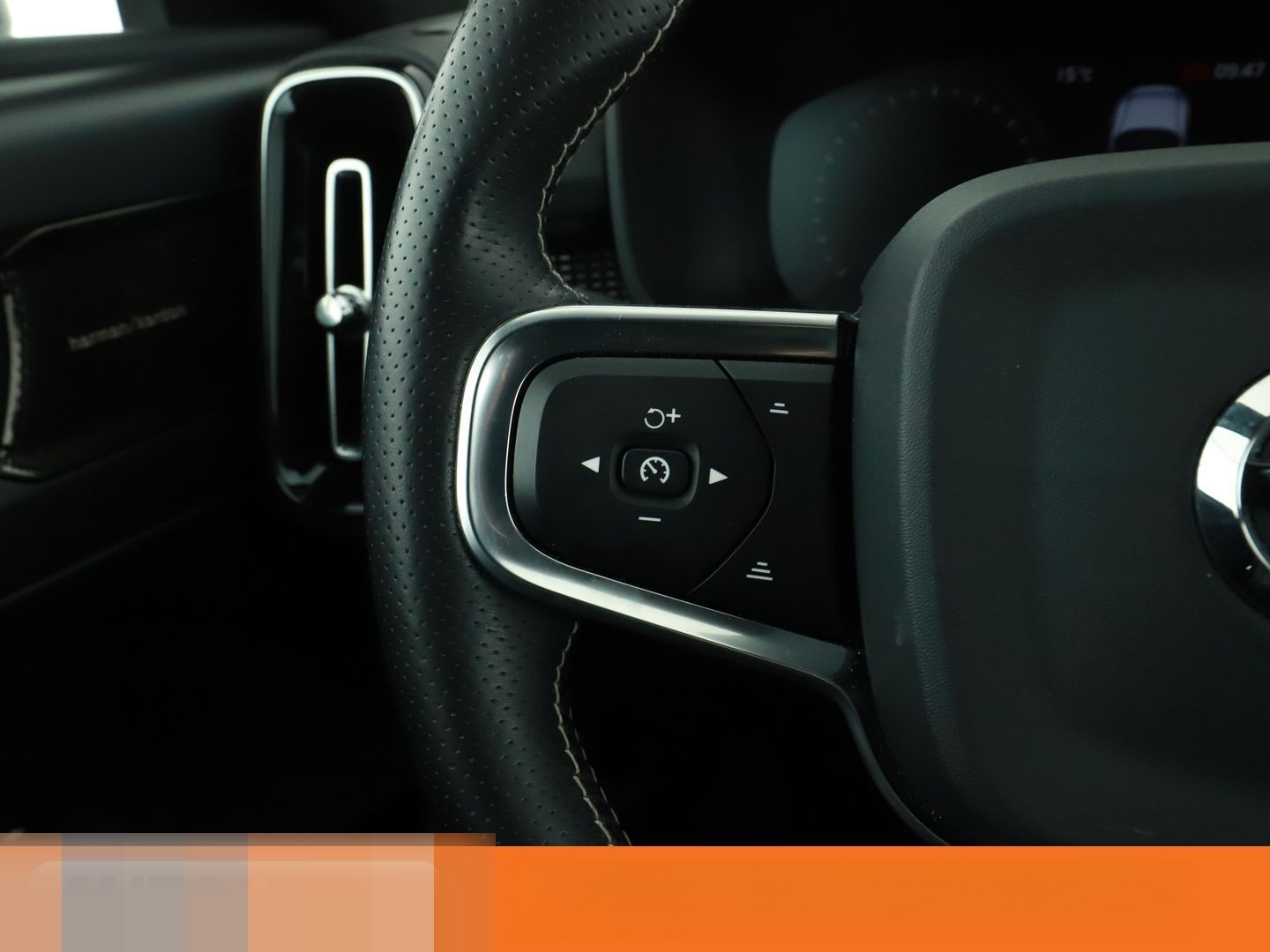 Volvo XC40 2.0 T4 R-Design AWD Aut.*NAVI*LED*TEMPO*CAM foto 24