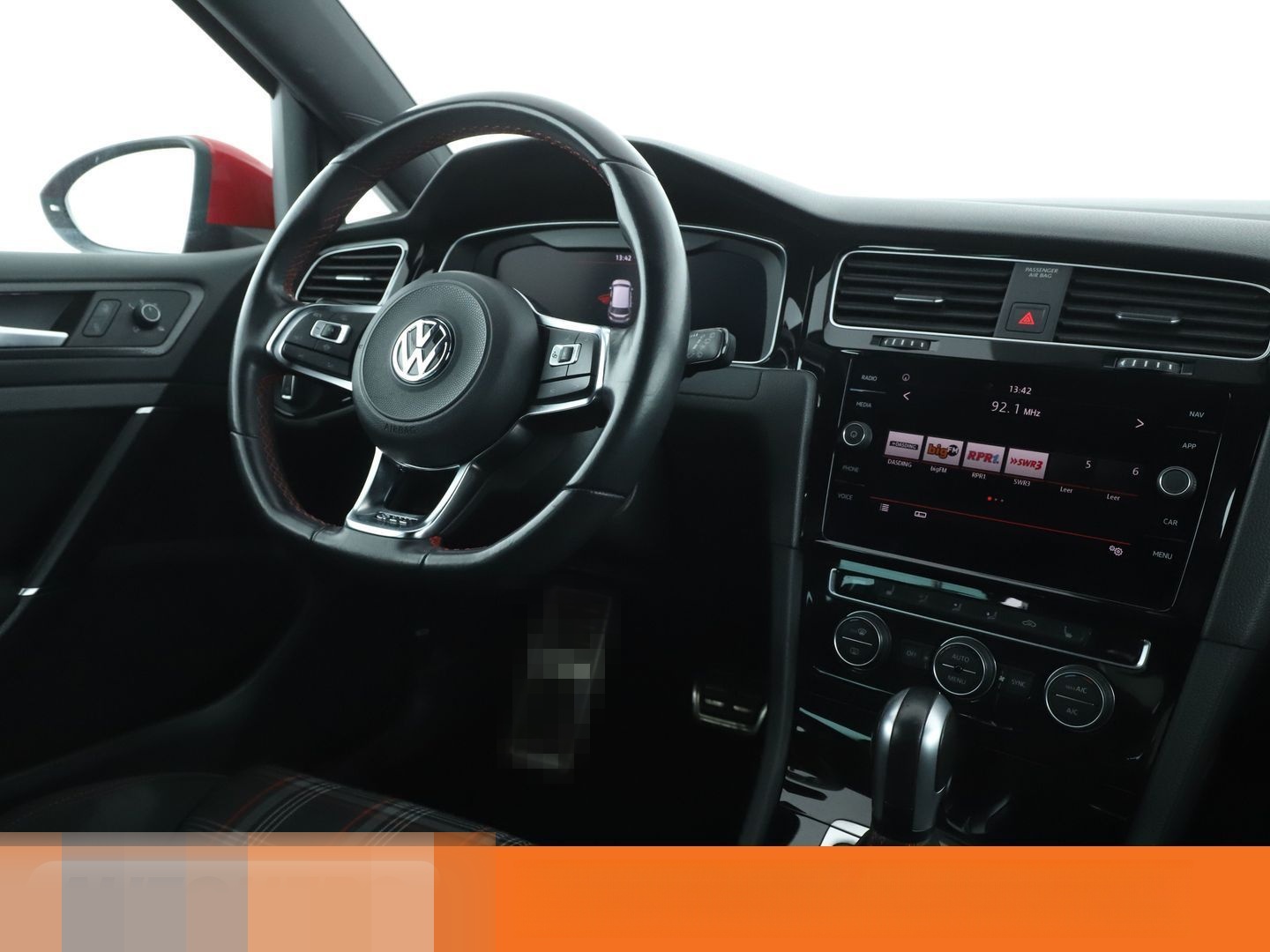 Volkswagen Golf VII 2.0 TSI GTI Performance BM Aut.*NAVI* foto 13