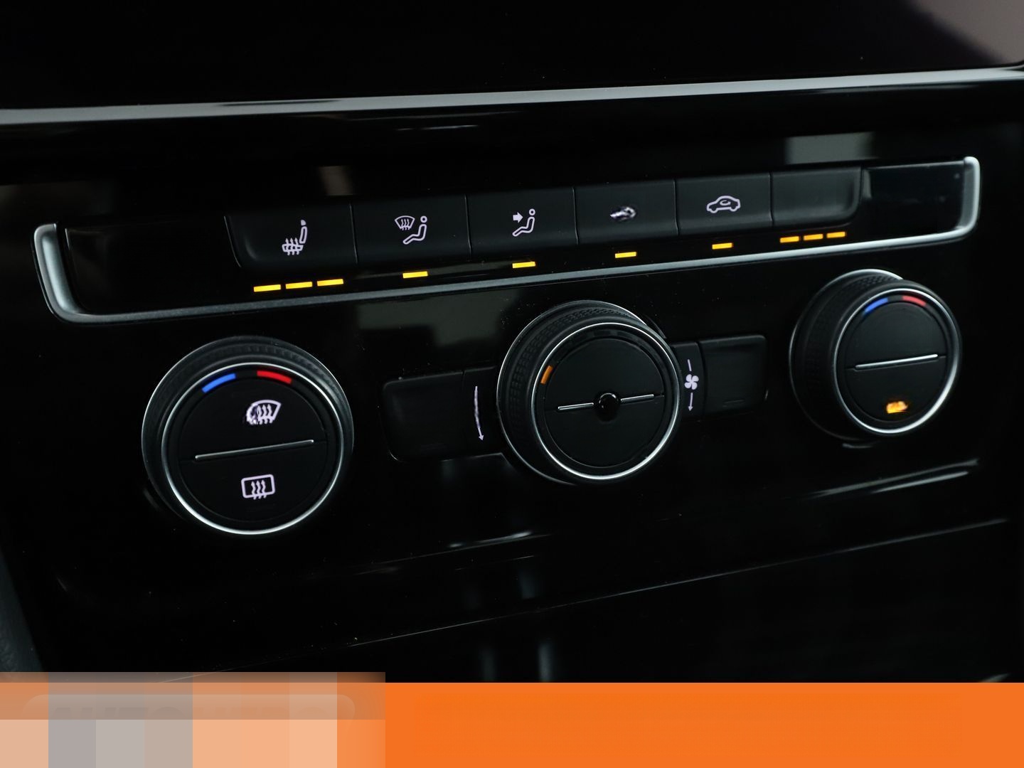 Volkswagen Golf VII 2.0 TSI GTI Performance BM Aut.*NAVI* foto 23