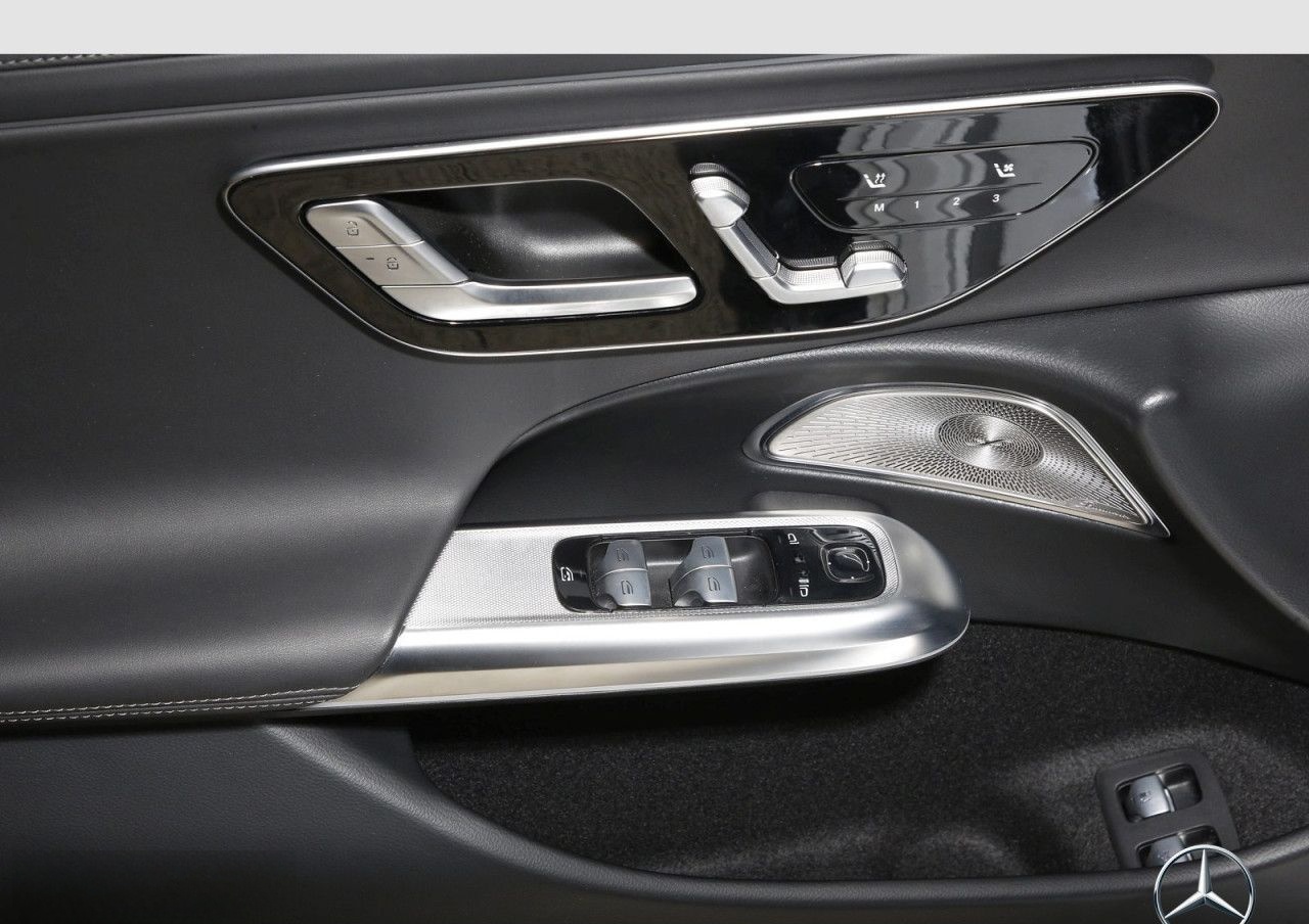 Mercedes-Benz E 53 AMG 4M+/PANO/SUPERSCREEN/Bur4D/NIGHT/21"/ foto 20